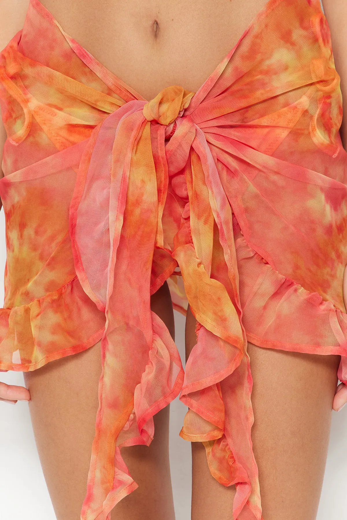 Trendyol Collection  Orangefarbener Mini-Strick-Chiffon-Pareo mit Batikmuster TBESS23PR00008