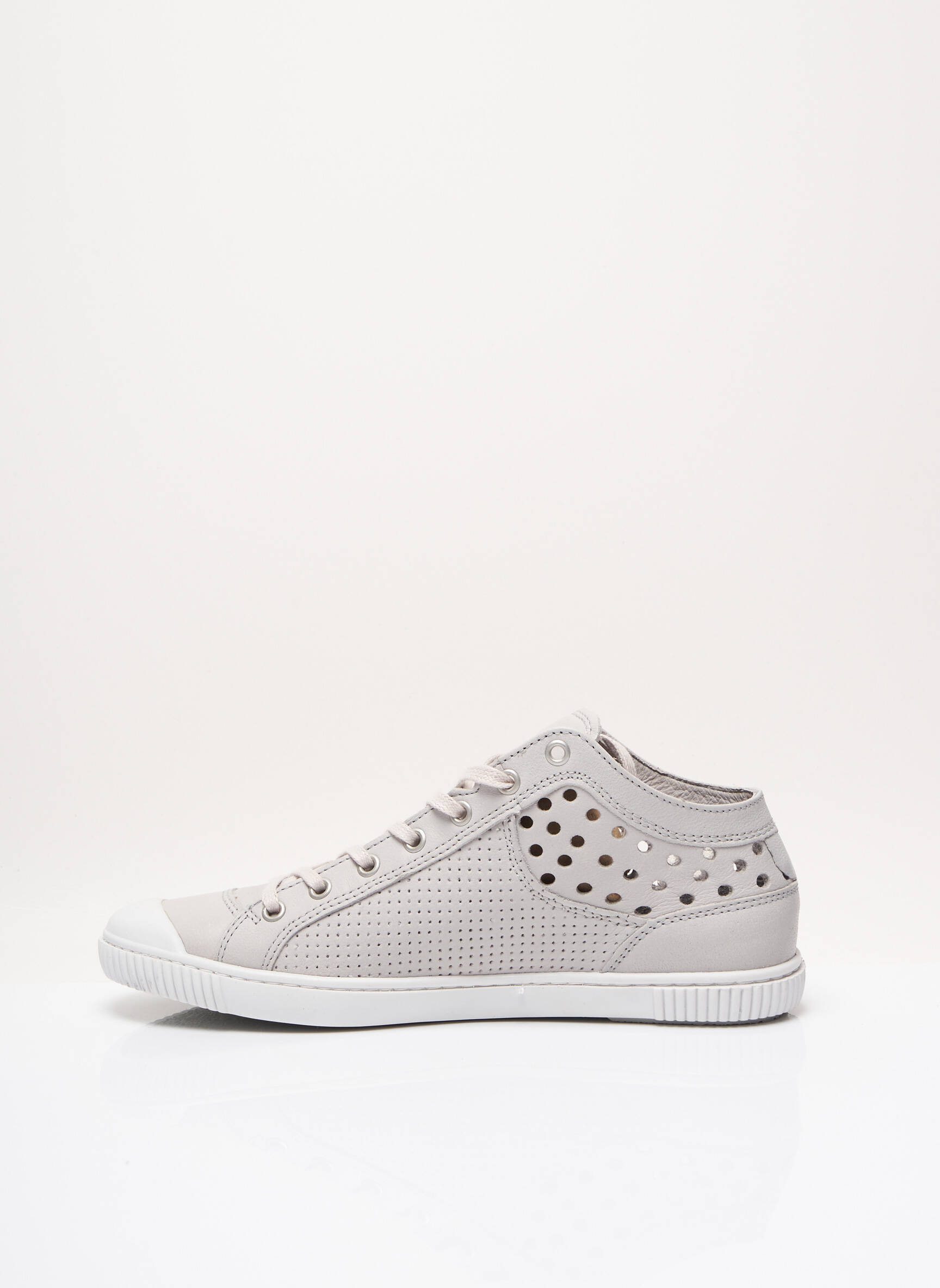 Pataugas Baskets Femme couleur gris