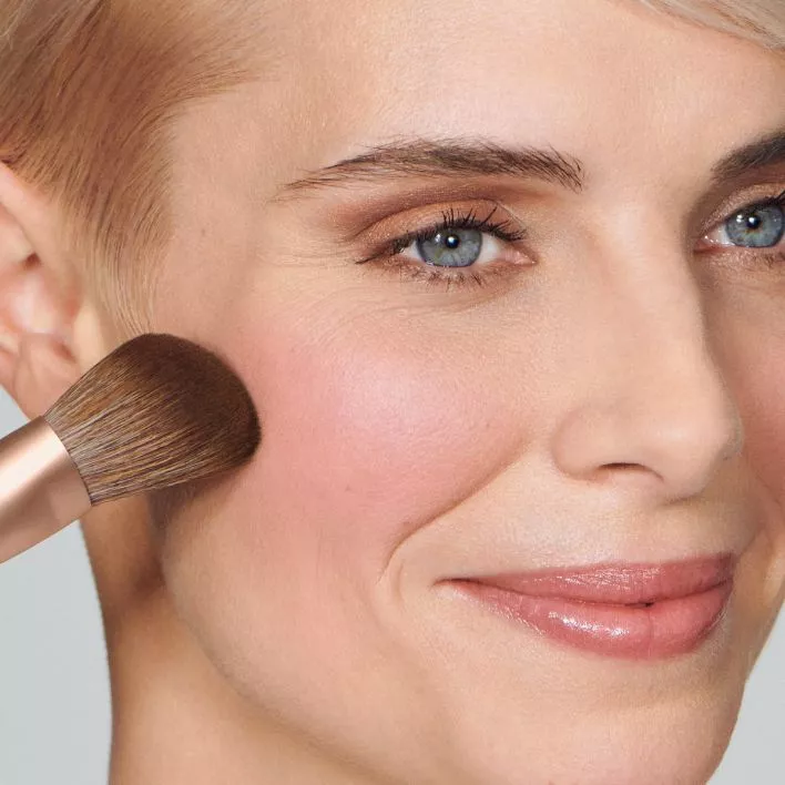 MAGIC FINISH Satin Blush