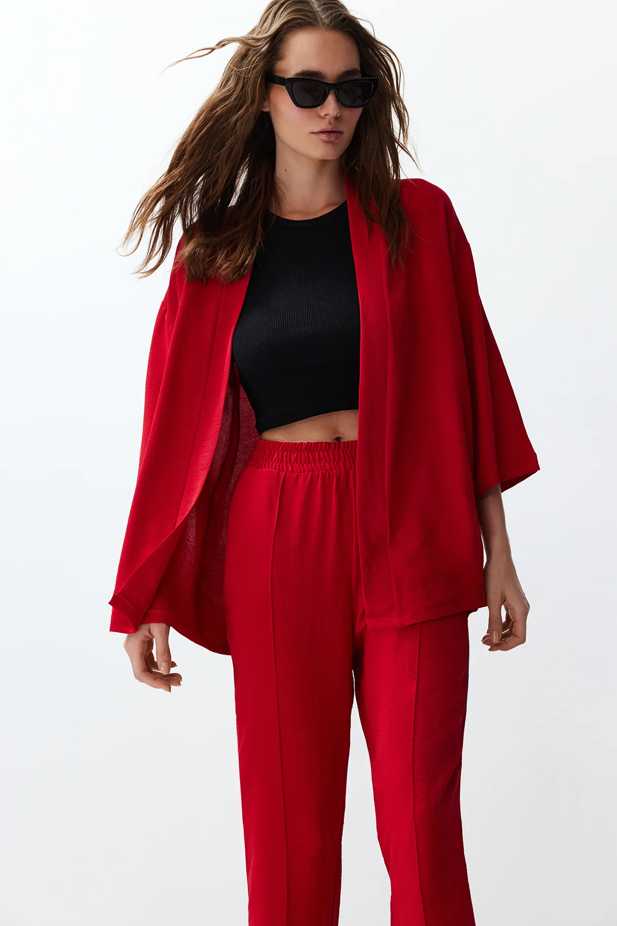 Trendyol Collection  Rotes gewebtes Kimono-Hosen-Bottom-Top-Set TWOSS24AU00037
