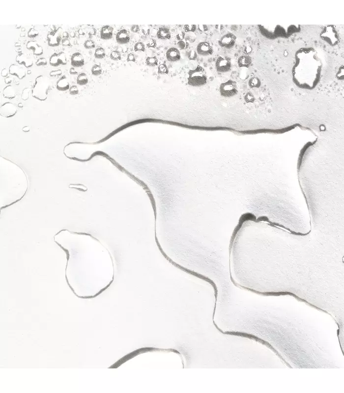 NUE Eau démaquillante dépolluante express des peaux les plus sensibles