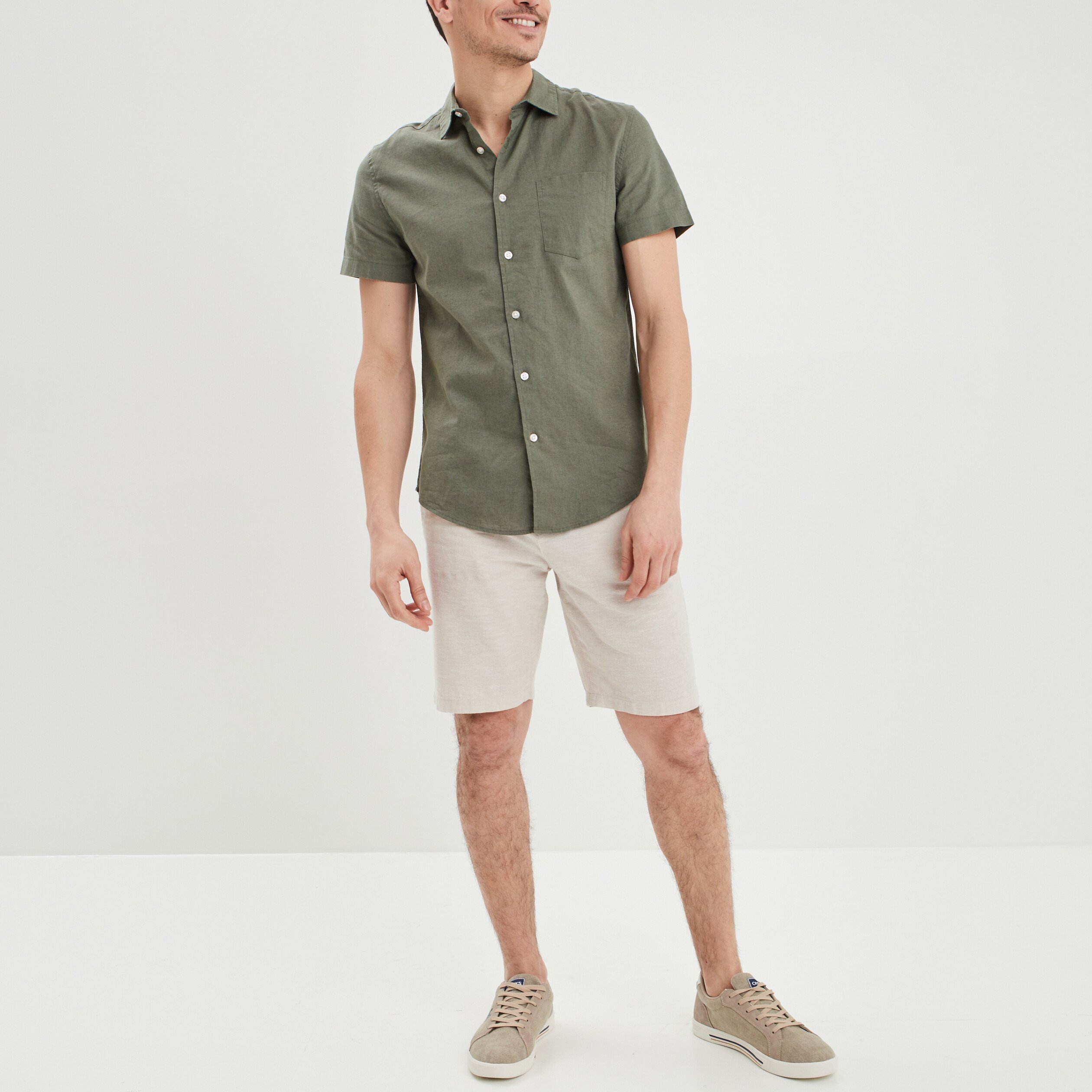 Chemise manches courtes lin majoritaire vert kaki homme | La Halle