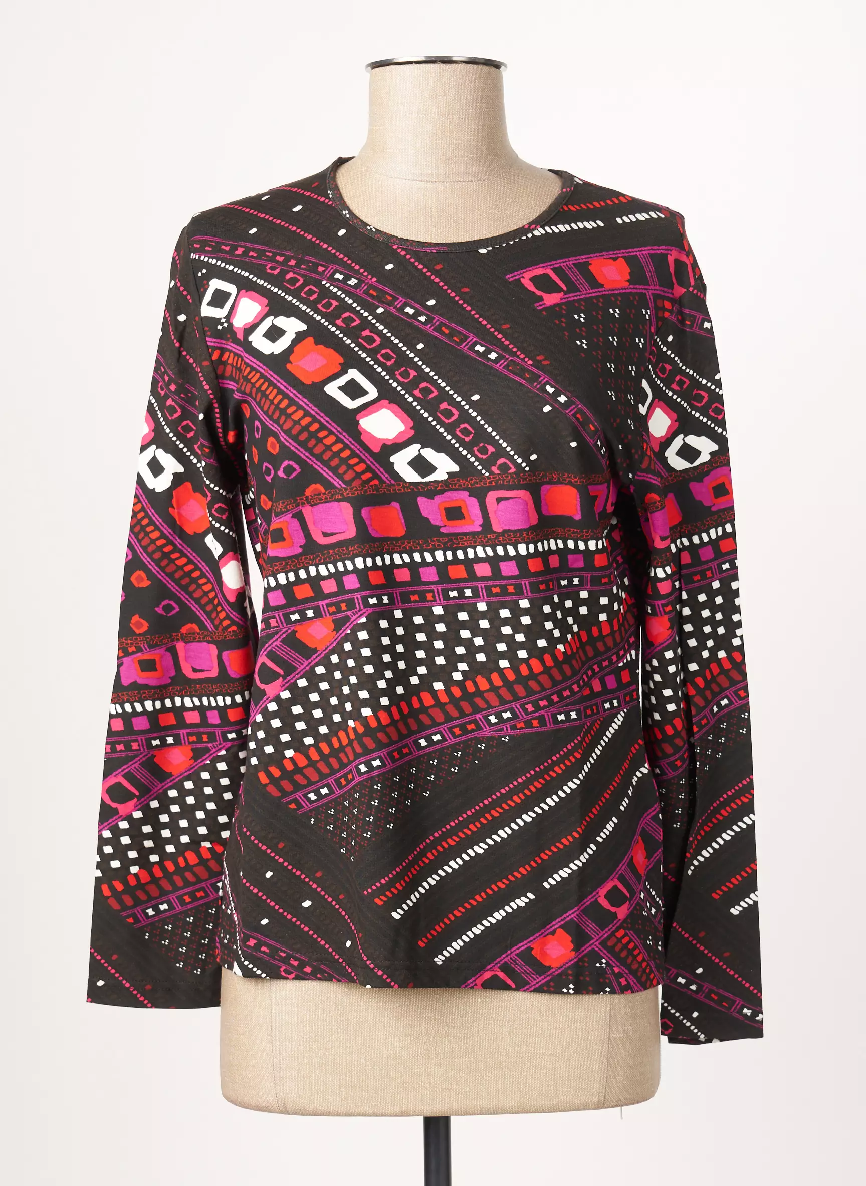 Guy Dubouis Tshirts Femme couleur noir