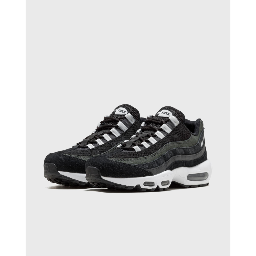 Nike Air Max 95 DM0011-009 / schwarz