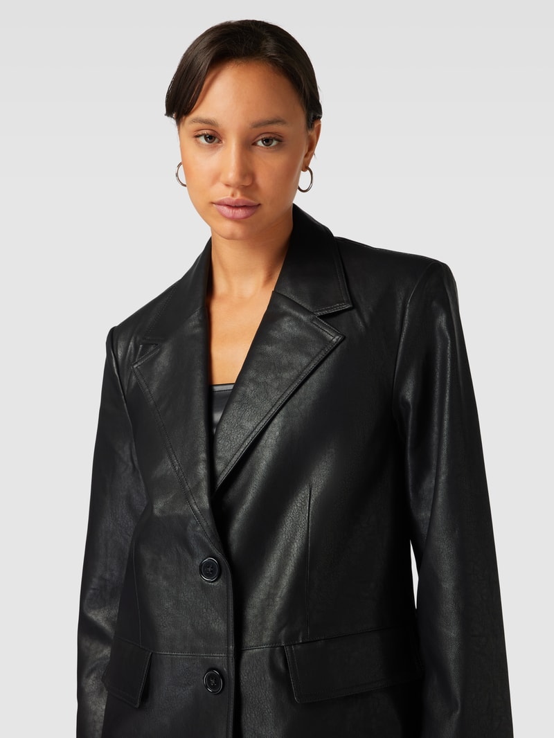 Oversized Blazer in Leder-Optik in schwarz