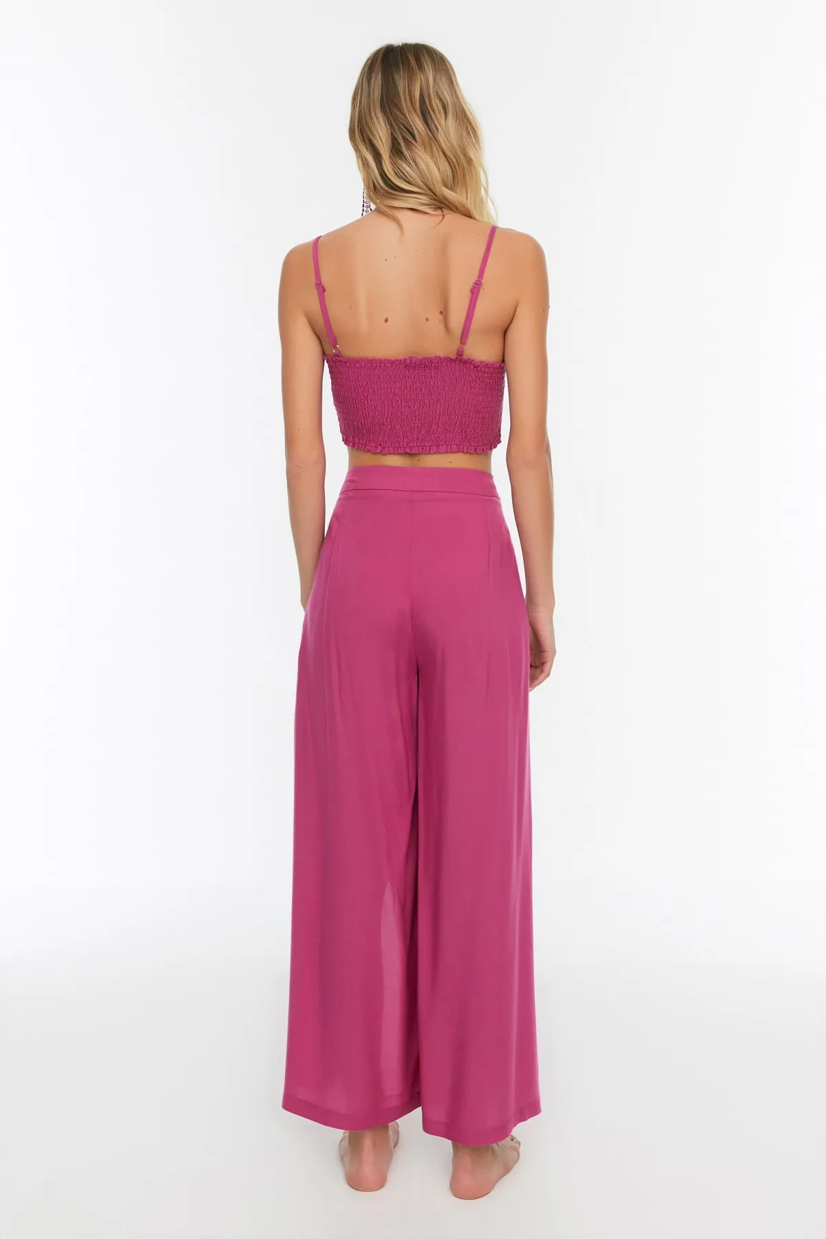 Trendyol Collection  Fuchsiafarbenes, gewebtes Blusen- und Hosenset mit Schlitz TBESS21AU0092