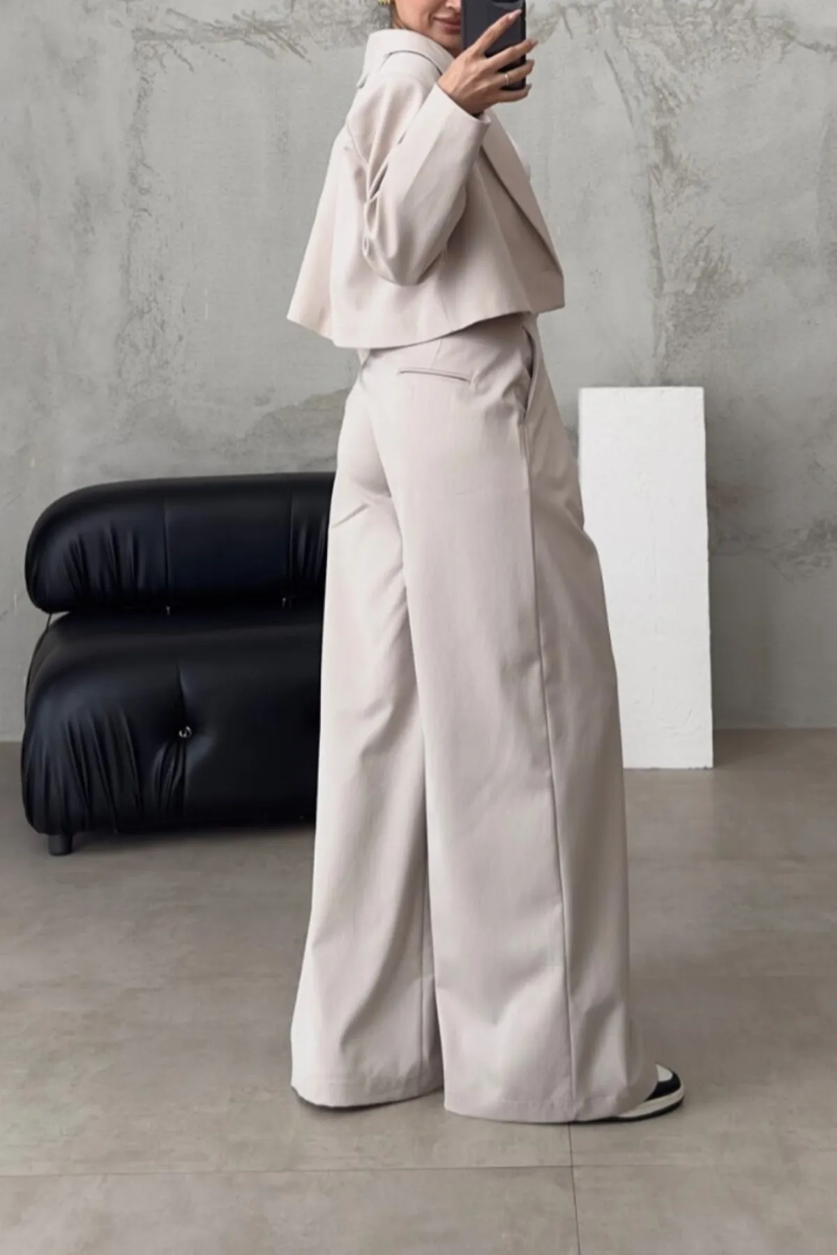 Laluvia  Steinfarbenes Noticeme Design-Set mit kurzen Jacken und Hosen