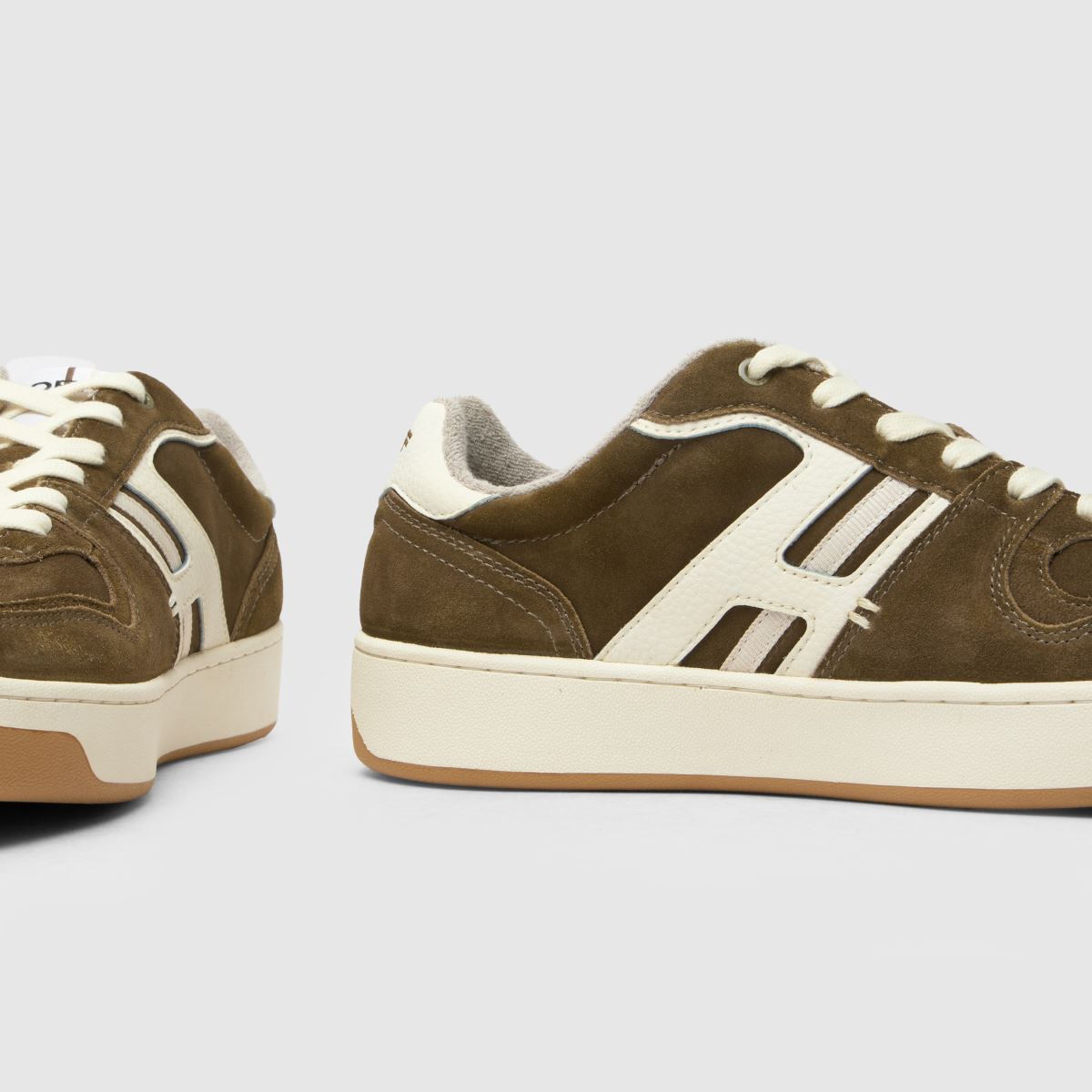 HOFF – Metro Chatelet – Khakifärgade sneakers