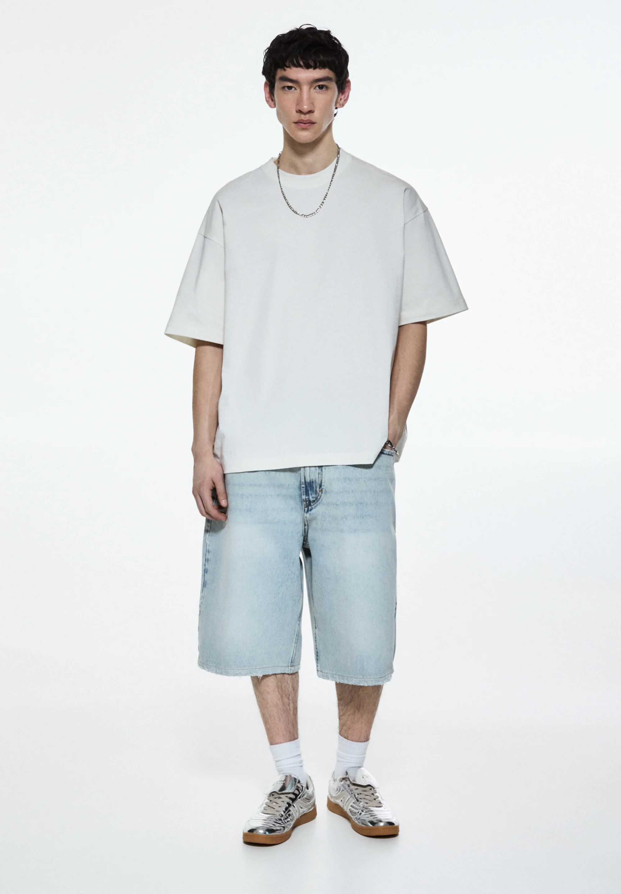 PULL&BEAR SKATER - Shorts vaqueros