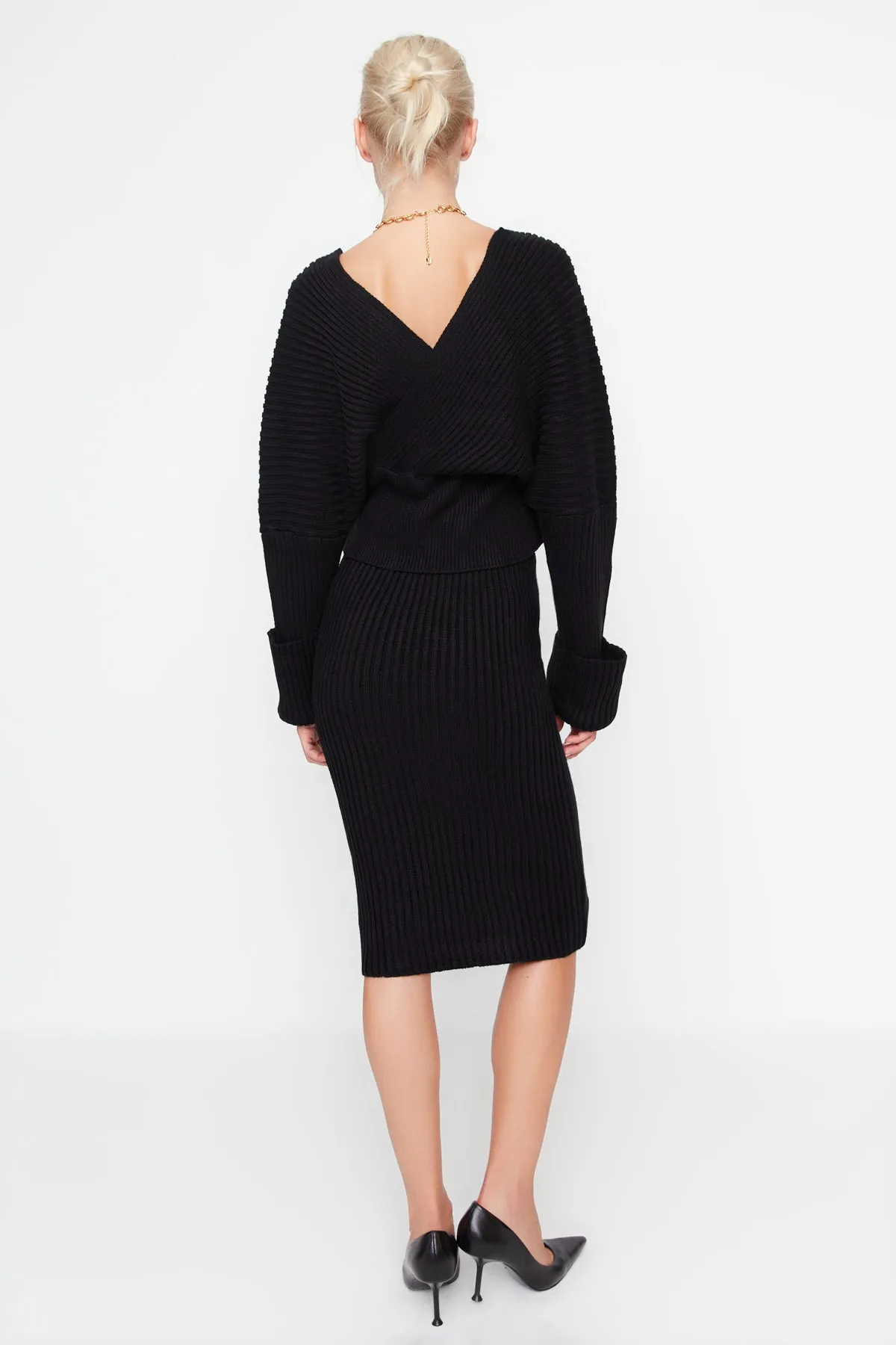 Trendyol Collection  Schwarzes zweireihiges Strickoberteil- und -unterteil-Set TWOAW23AU00102