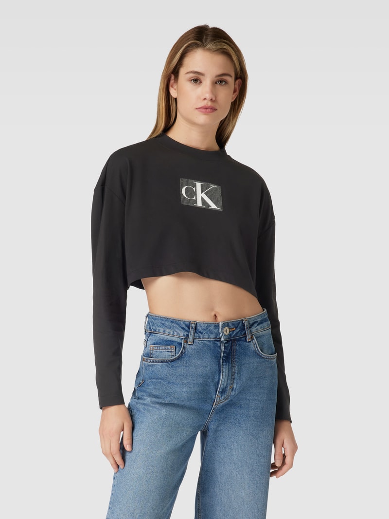 Cropped Longsleeve mit Label-Detail Modell 'SEQUIN' in black
