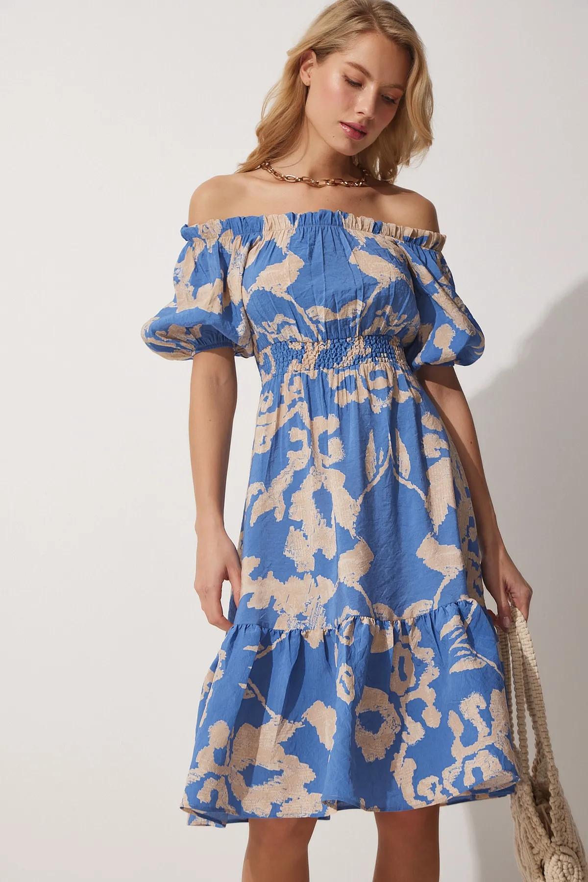 Happiness İstanbul  Blaues Sommerkleid aus Leinen und Viskose mit Carmenkragen für Damen MX00084