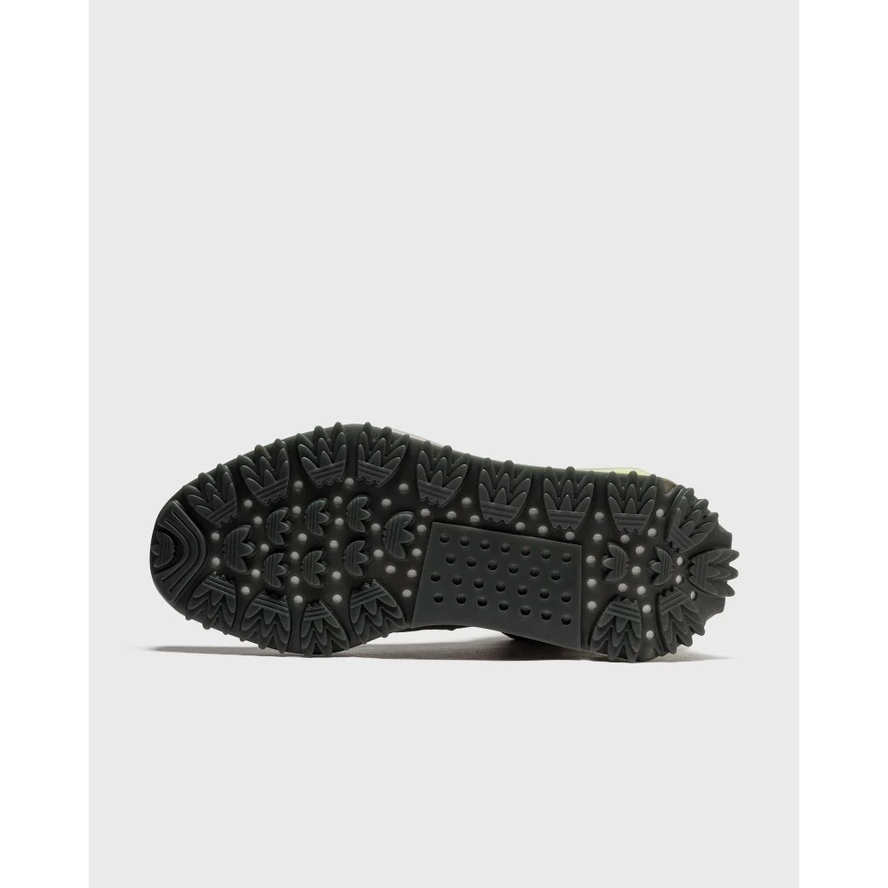 adidas Pharrell NMD Hu S1 Ryat IE4686 / grün