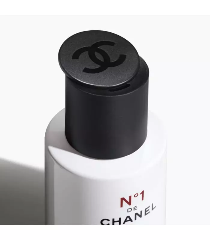 N°1 DE CHANEL POUDRE DE MOUSSE NETTOYANTE Nettoie - Purifie - Illumine