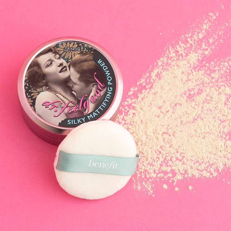Benefit Benefit > Teint Dr. Feelgood Puder