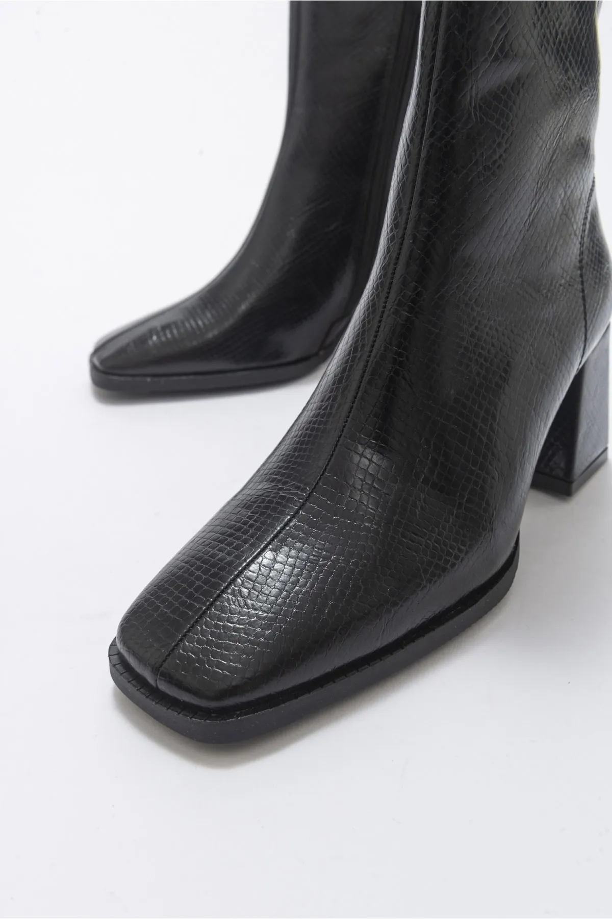 LuviShoes  Loren Schwarz gemusterte Damenstiefel
