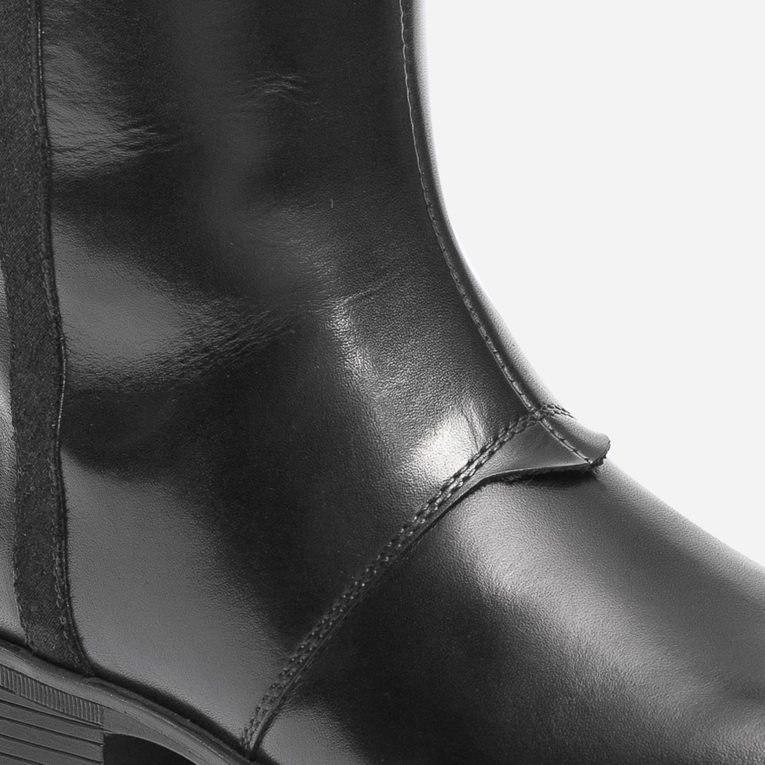 Botte noire en cuir