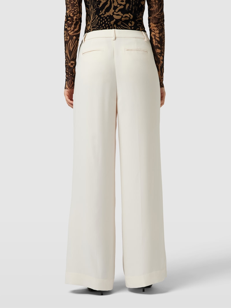 Stoffhose mit Bundfalten in offwhite