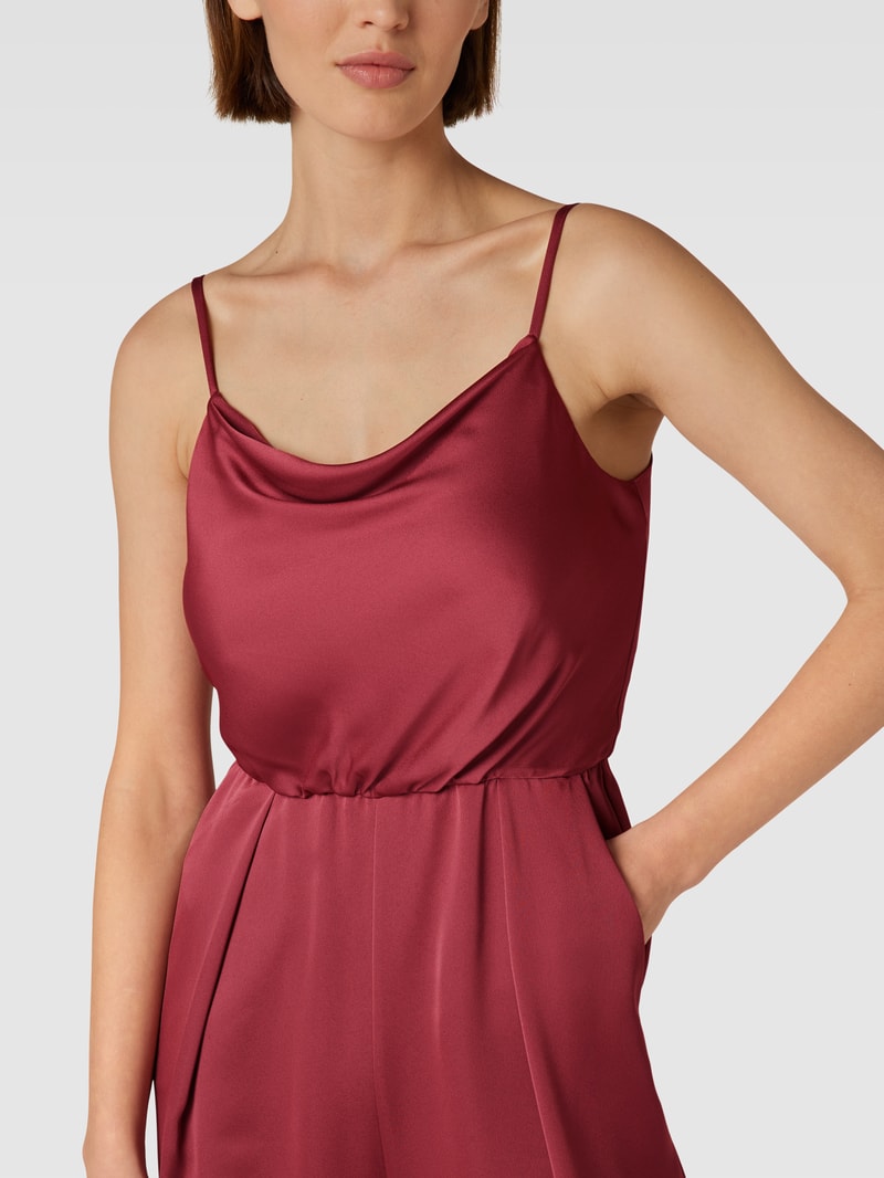Jumpsuit mit Wasserfallausschnitt in rostrot