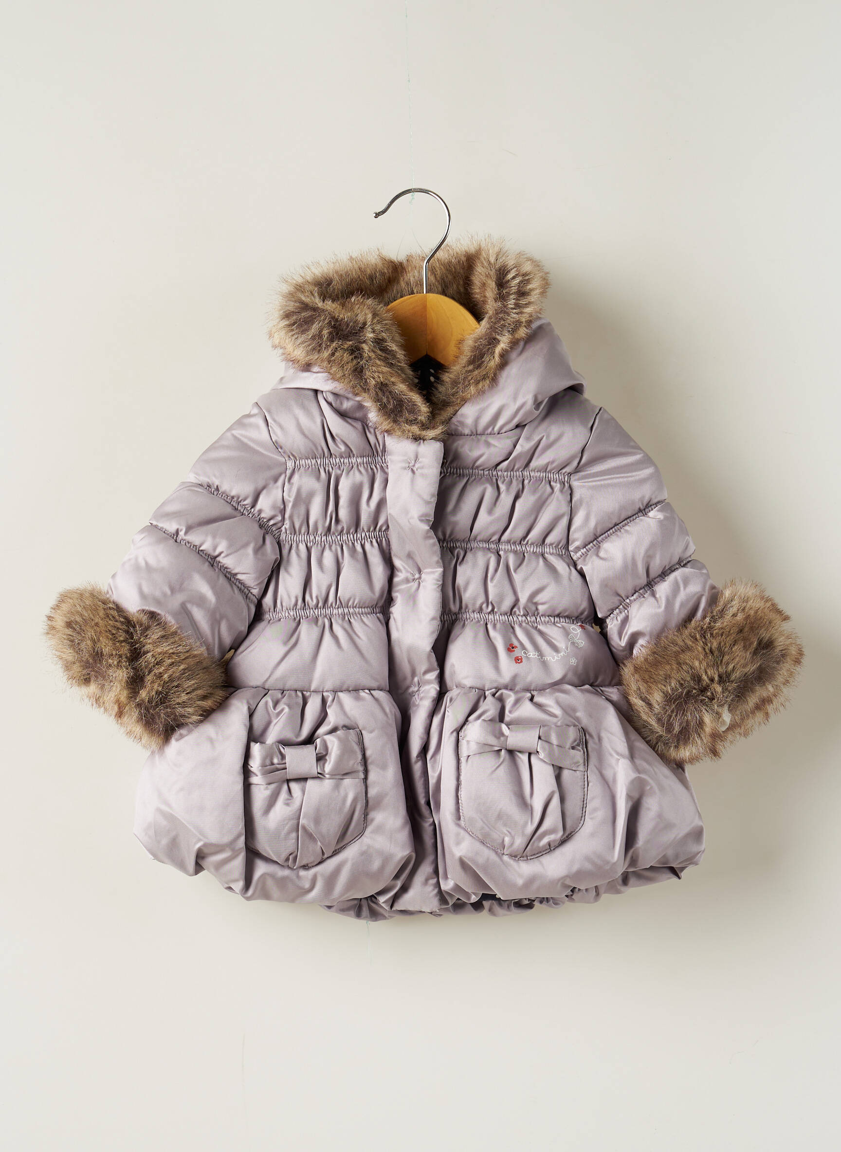 Catimini Doudounes Fille couleur gris