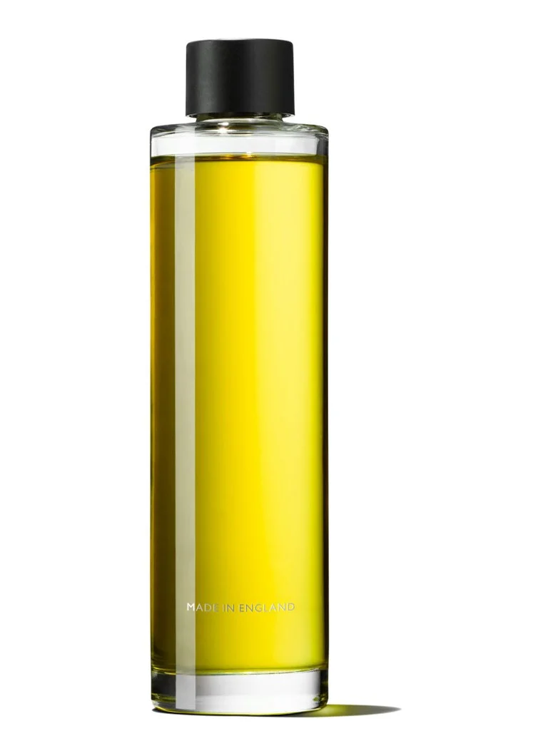 Molton Brown Re-Charge Black Pepper Aroma Reeds Refill - náhradná náplň do vonných tyčiniek 150 ml