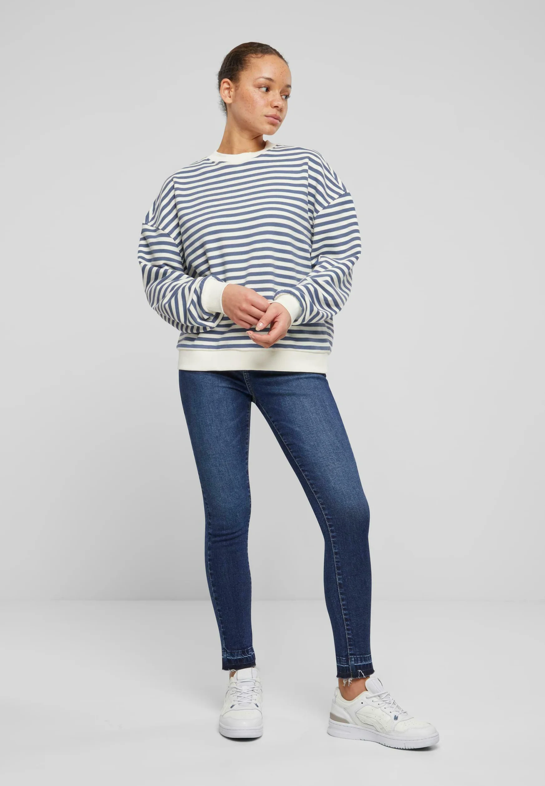 Sudadera Urban Classics con cuello redondo a rayas