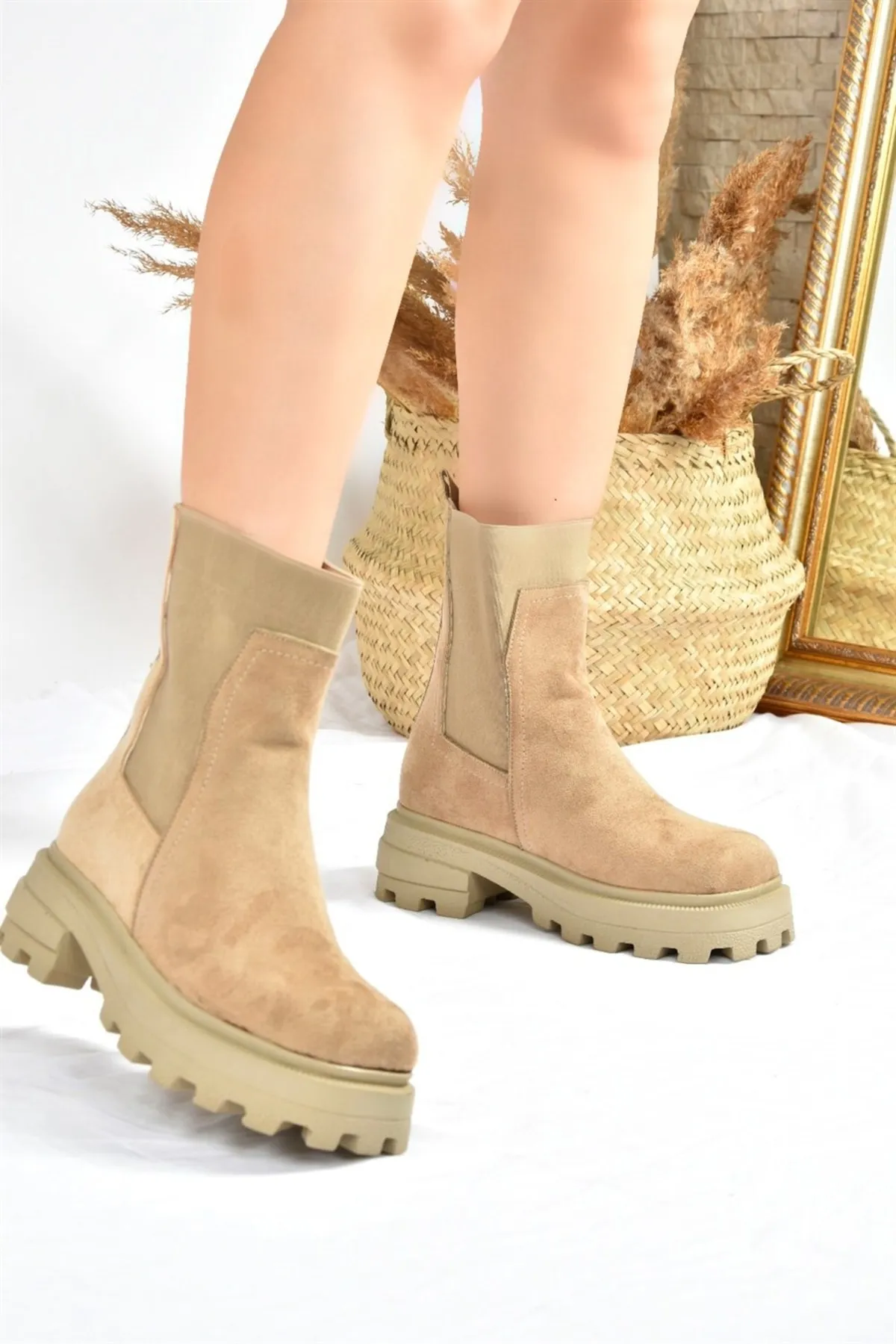 Fox Shoes  Tägliche Damenstiefel aus Nerz-Wildleder mit dicker Sohle L996050502
