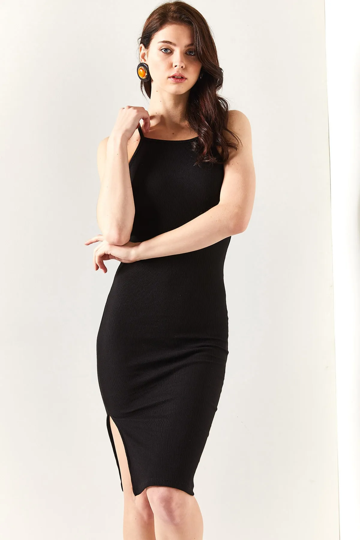 Olalook  Schwarzes Lycra-Kleid mit Neckholder und Schlitz für Damen ELB-19001910