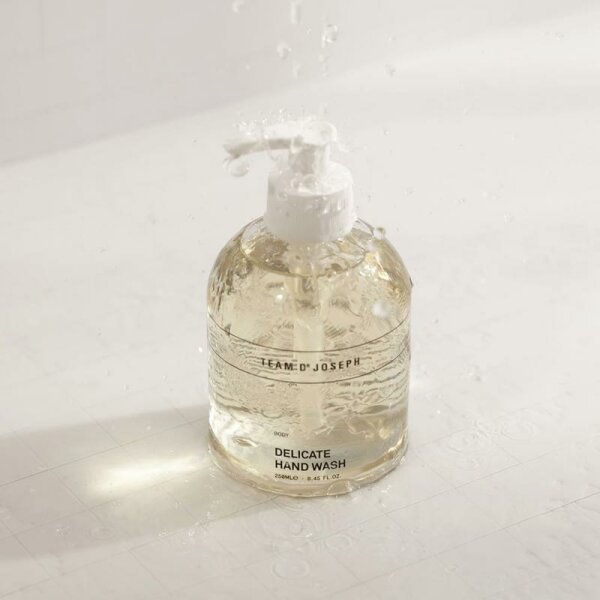 Team Dr. Joseph Delicate Hand Wash Flüssigseife