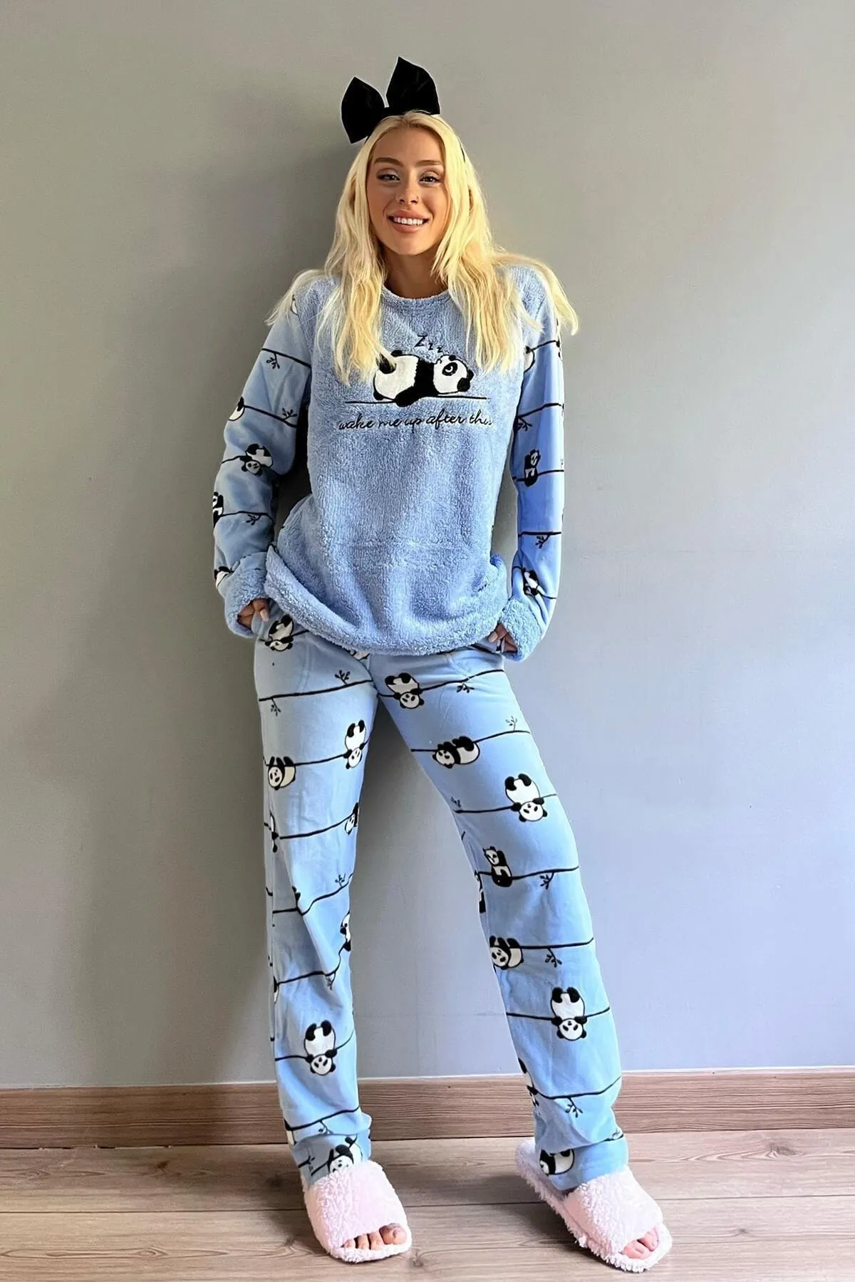 Pijamaevi  Blaues Zzz Wake gemustertes Plüsch-Pyjama-Set für Damen