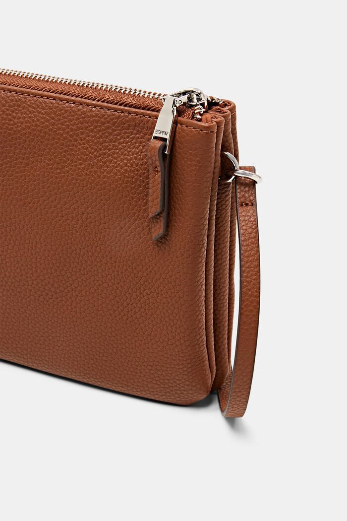 Schultertasche in Lederoptik