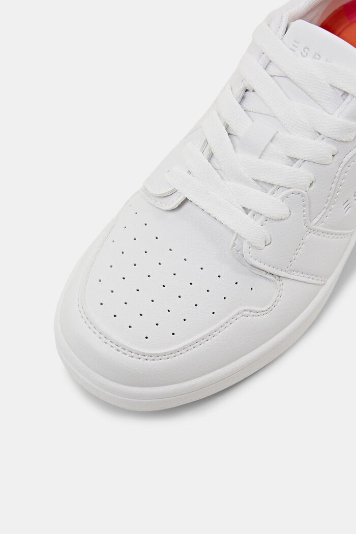 Sneakers aus veganem Leder