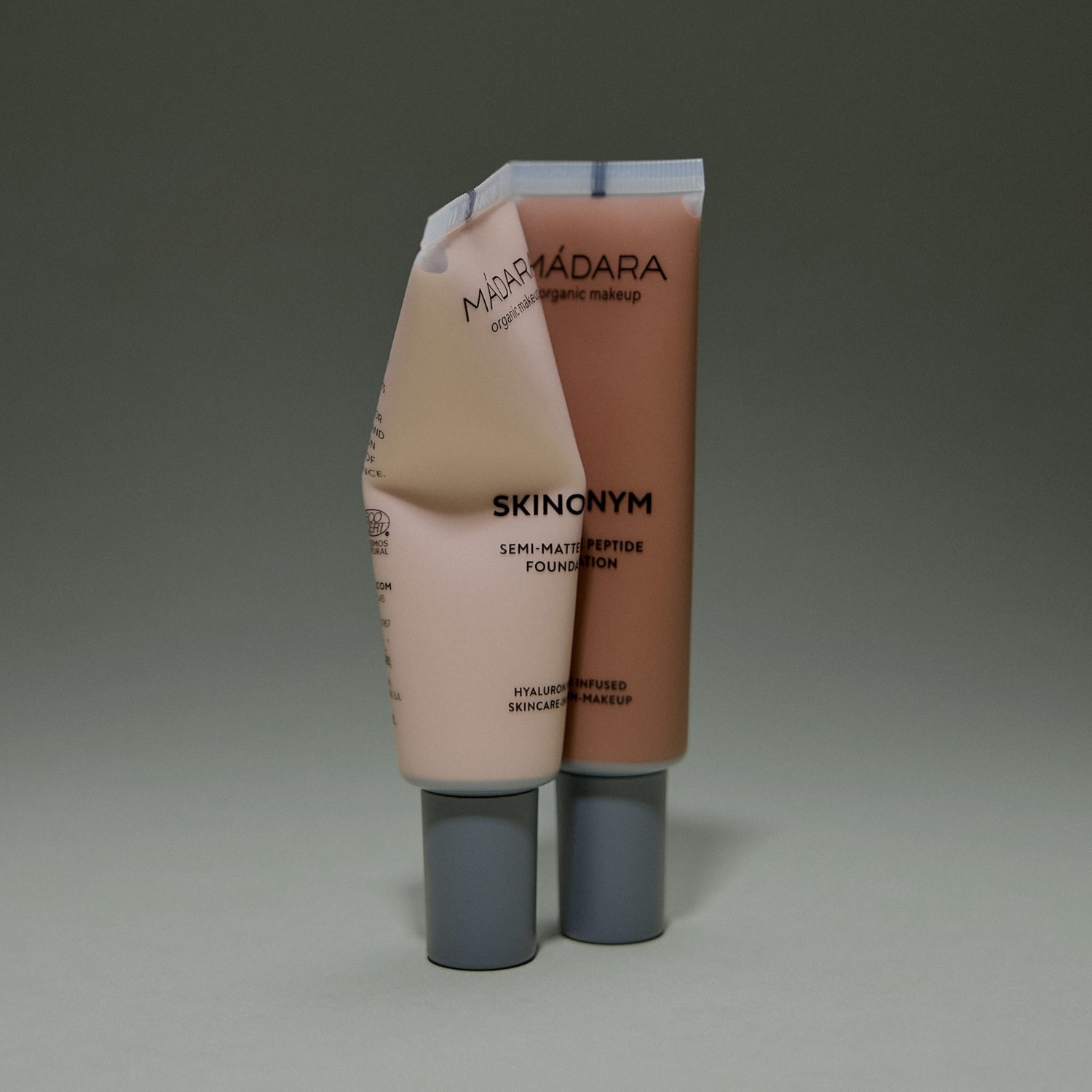 MÁDARA Semi-Matte Peptide Foundation