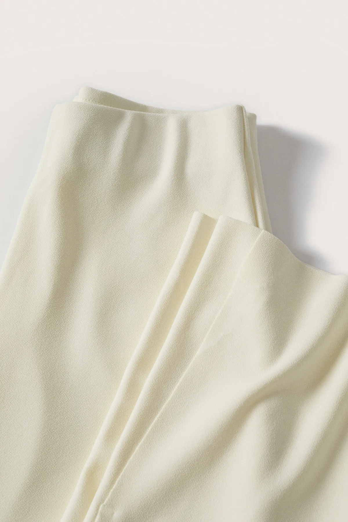 MANGO Woman  Natürliche Hosen für Damen