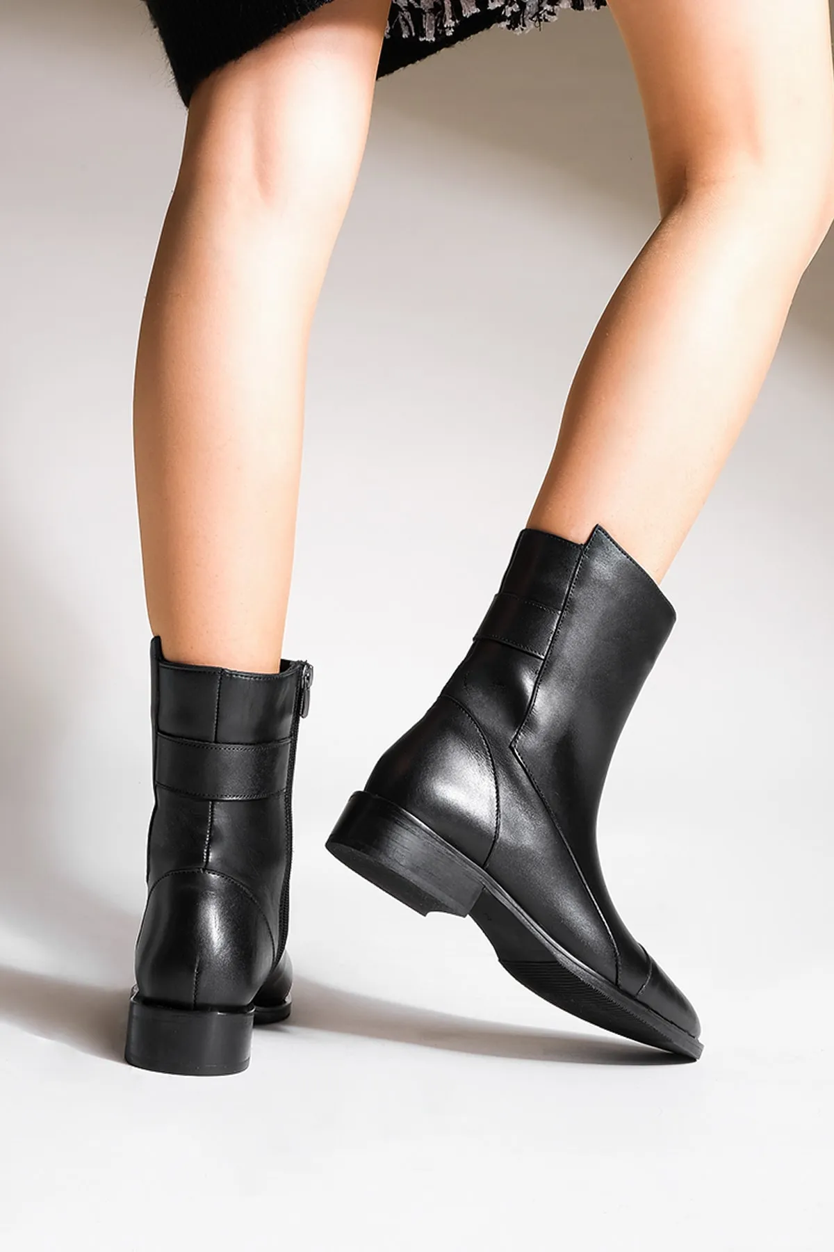Marjin  Damenstiefel aus echtem Leder mit Reißverschluss Tekas schwarz