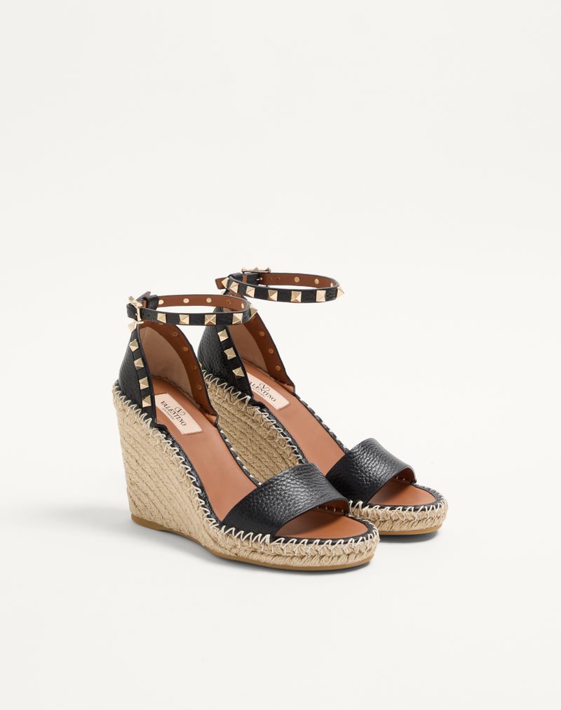 Sandália Rockstud com salto duplo em couro granulado de 105 mm