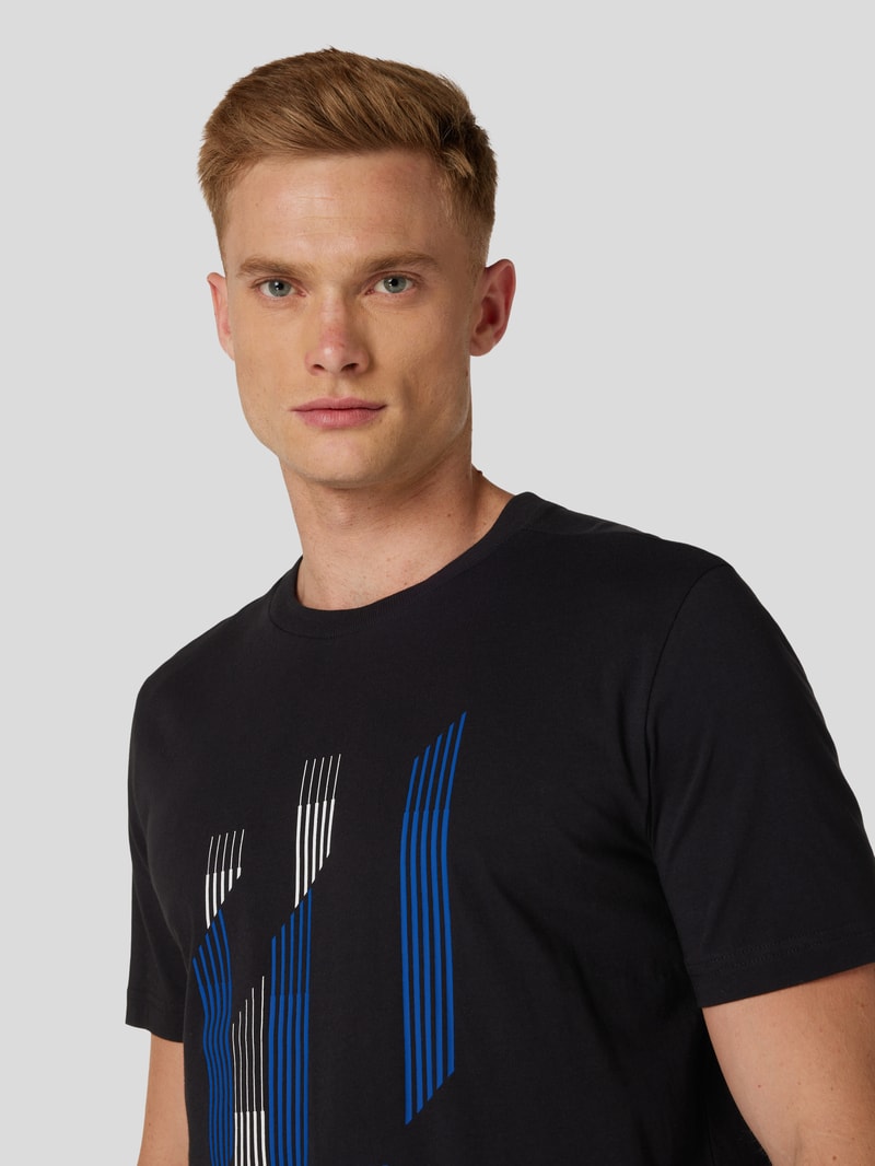 T-Shirt aus Baumwolle mit Label-Detail in schwarz