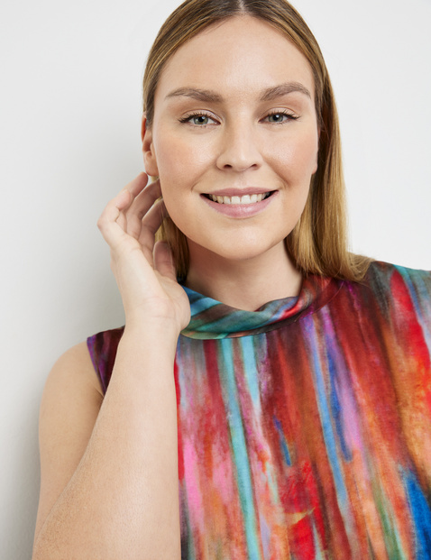 Ärmellose Bluse mit Stehkragen