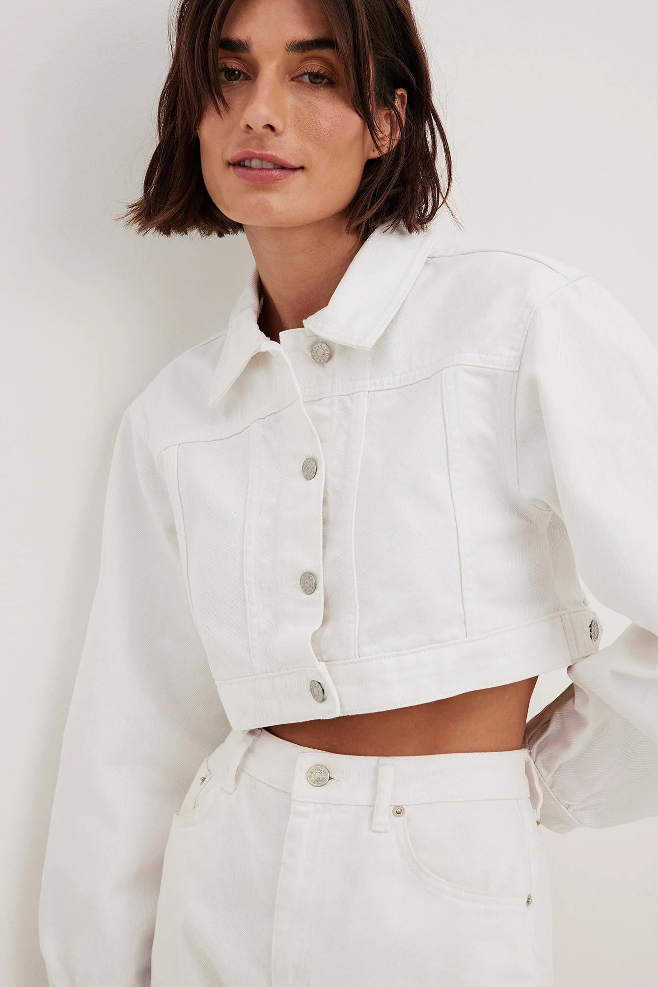 Bauchfreie Jeansjacke