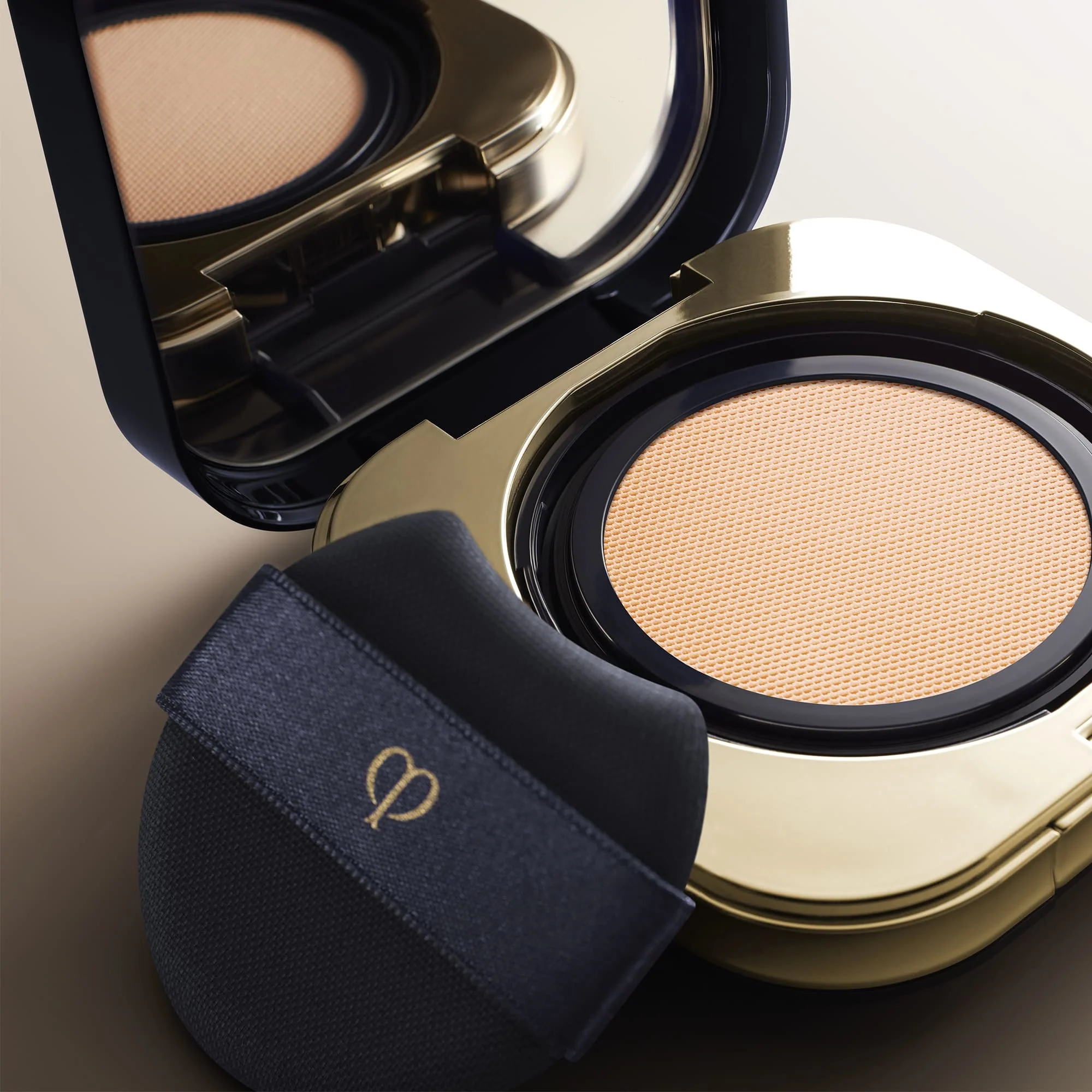 Viso Radiant Cushion Foundation Natural - Náhradná náplň - Tekutý make-up