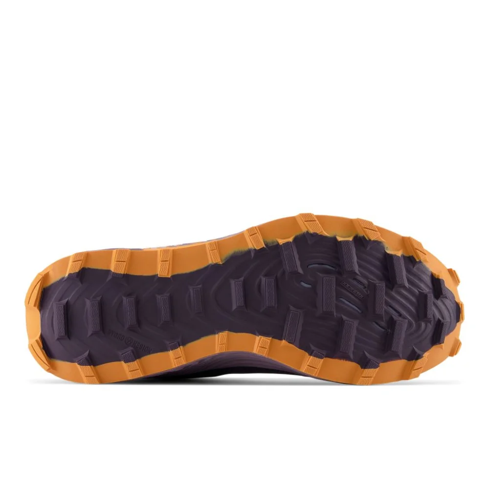 New Balance Fuelcell Summit Unknown V4 WTUNKNL4-B / lila