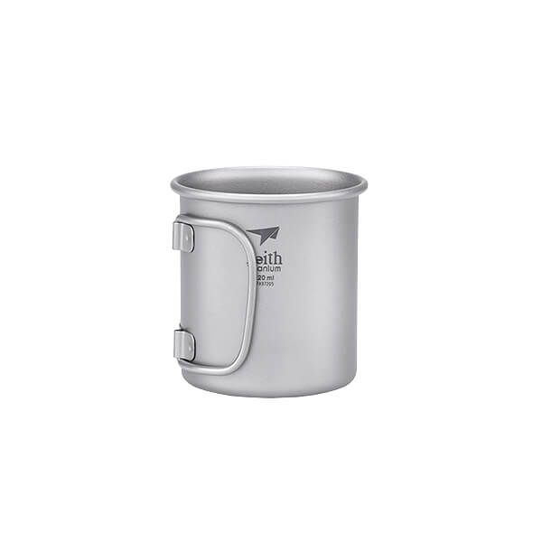 Titan Becher mit Klappgriff