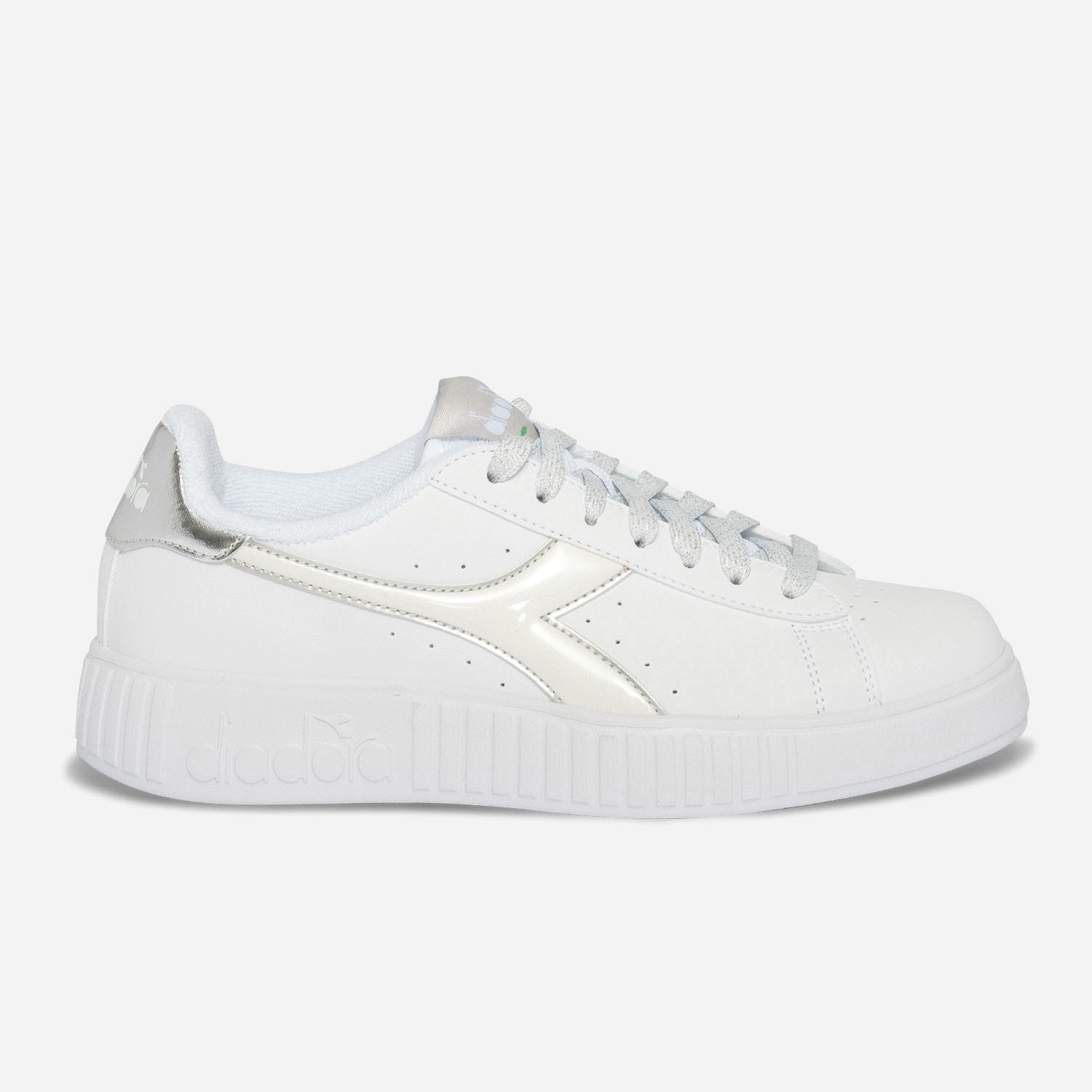 Tennis DIADORA blanche et argentée