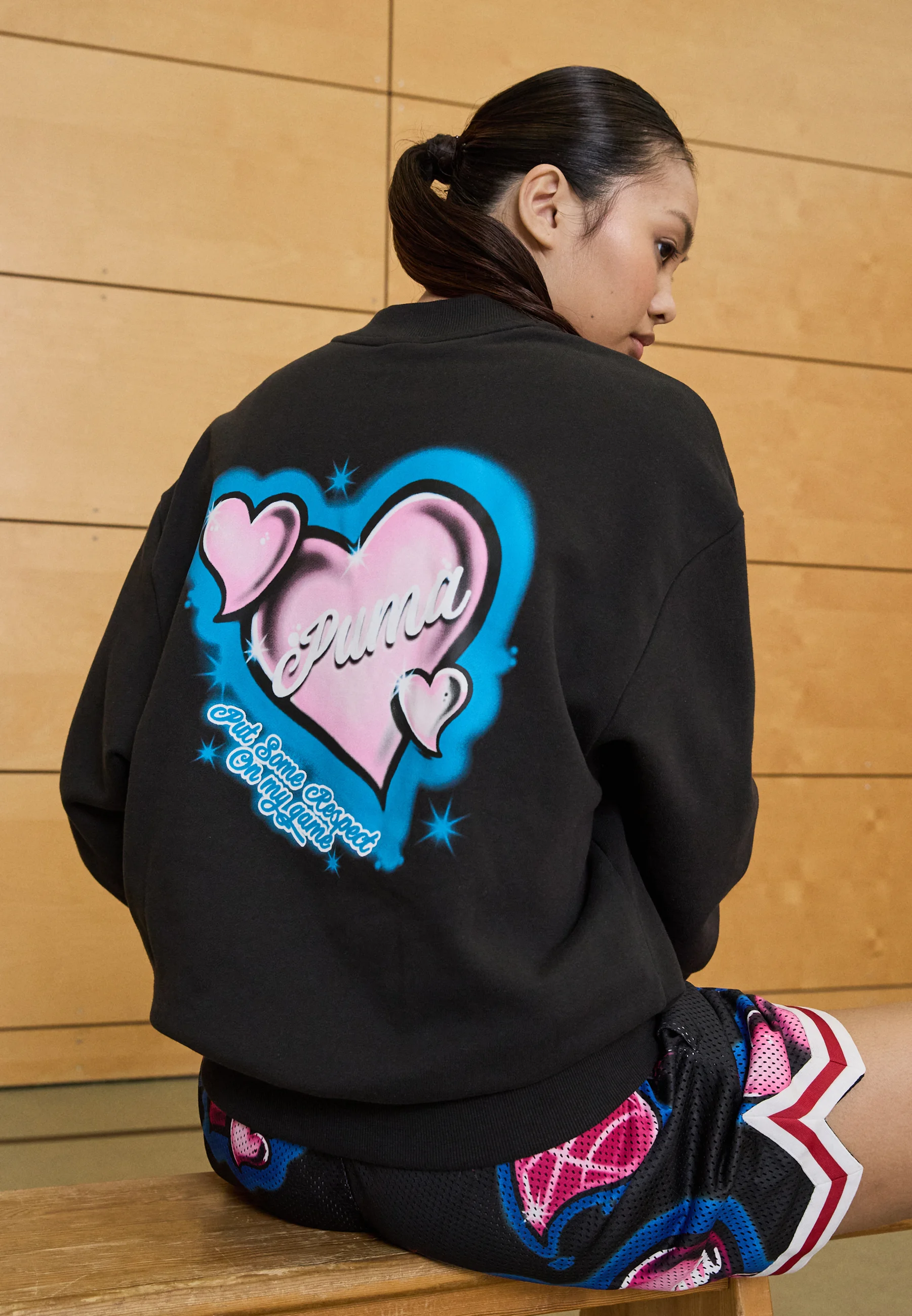 Sudadera Puma WHOLE FIGHT LOVE CREW - Negra