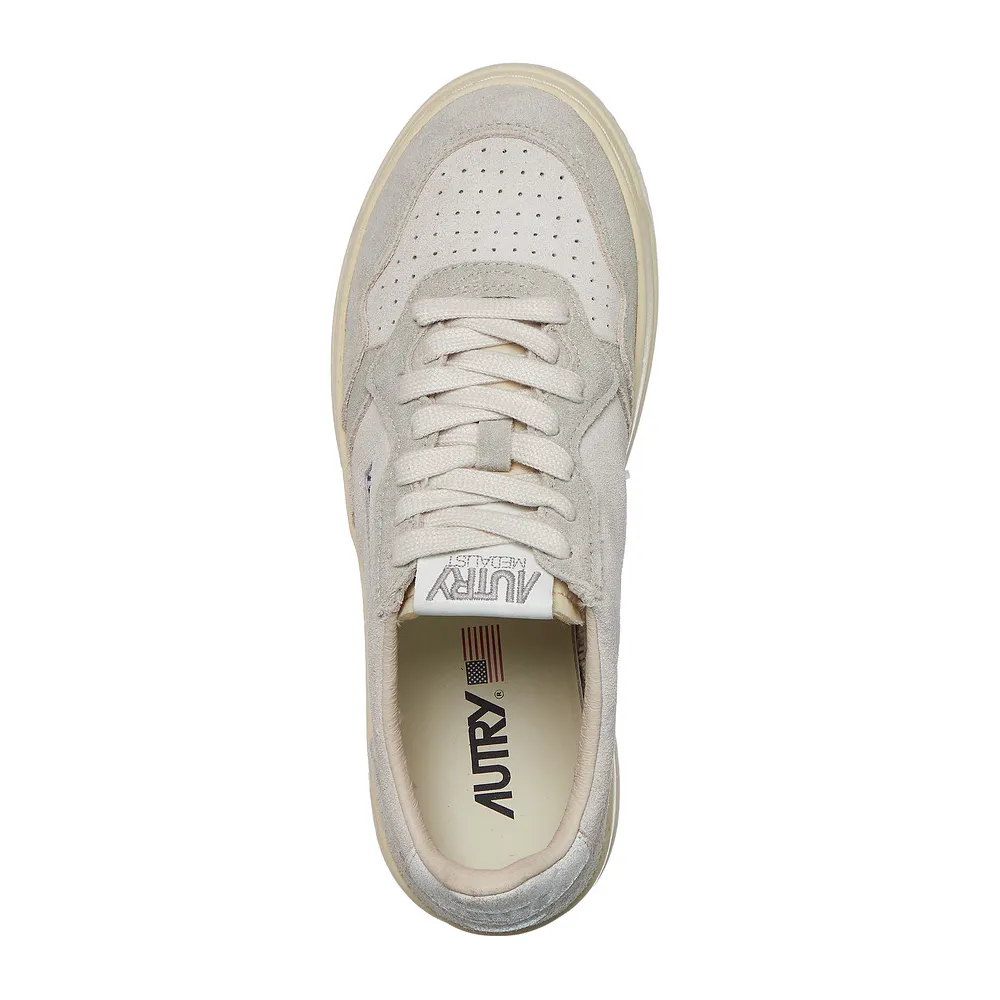 Autry Wmns Medalist Low AULWXS10 / weiss