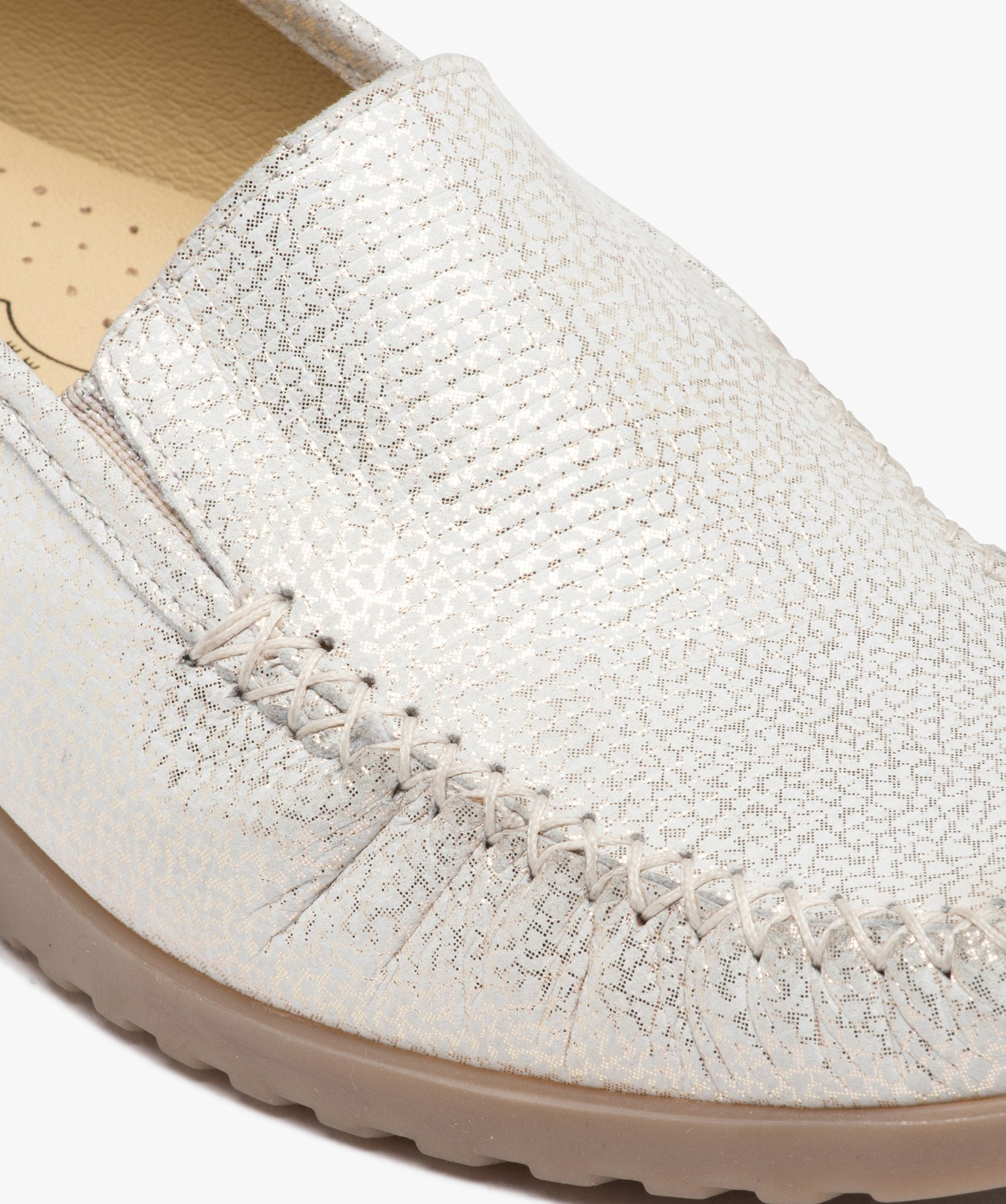 Mocassins femme confort dessus cuir métallisé souple blanc | GEMO