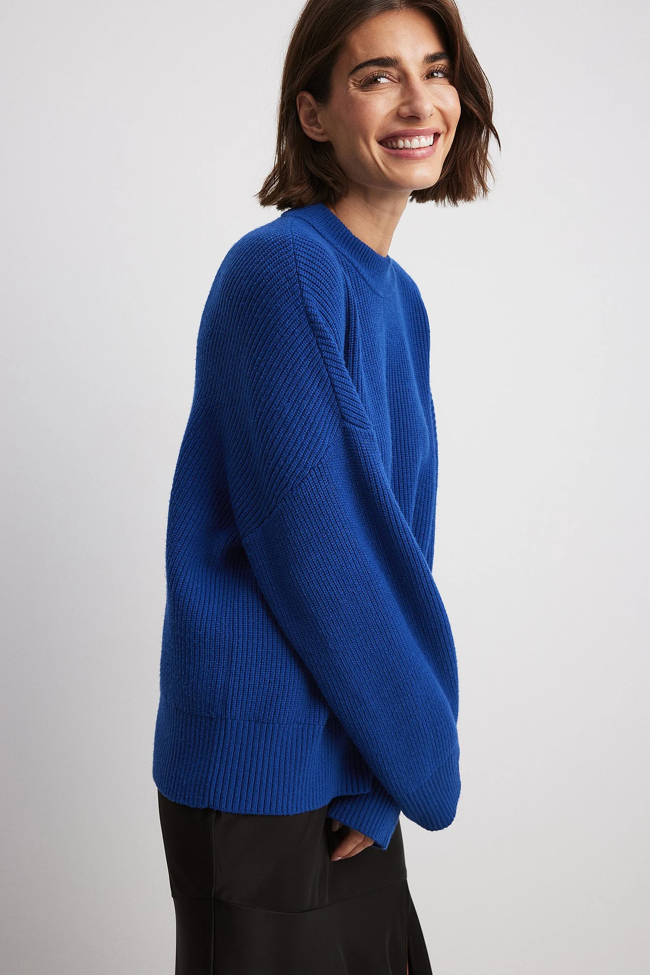 Rundhalsausschnitt Strickpullover