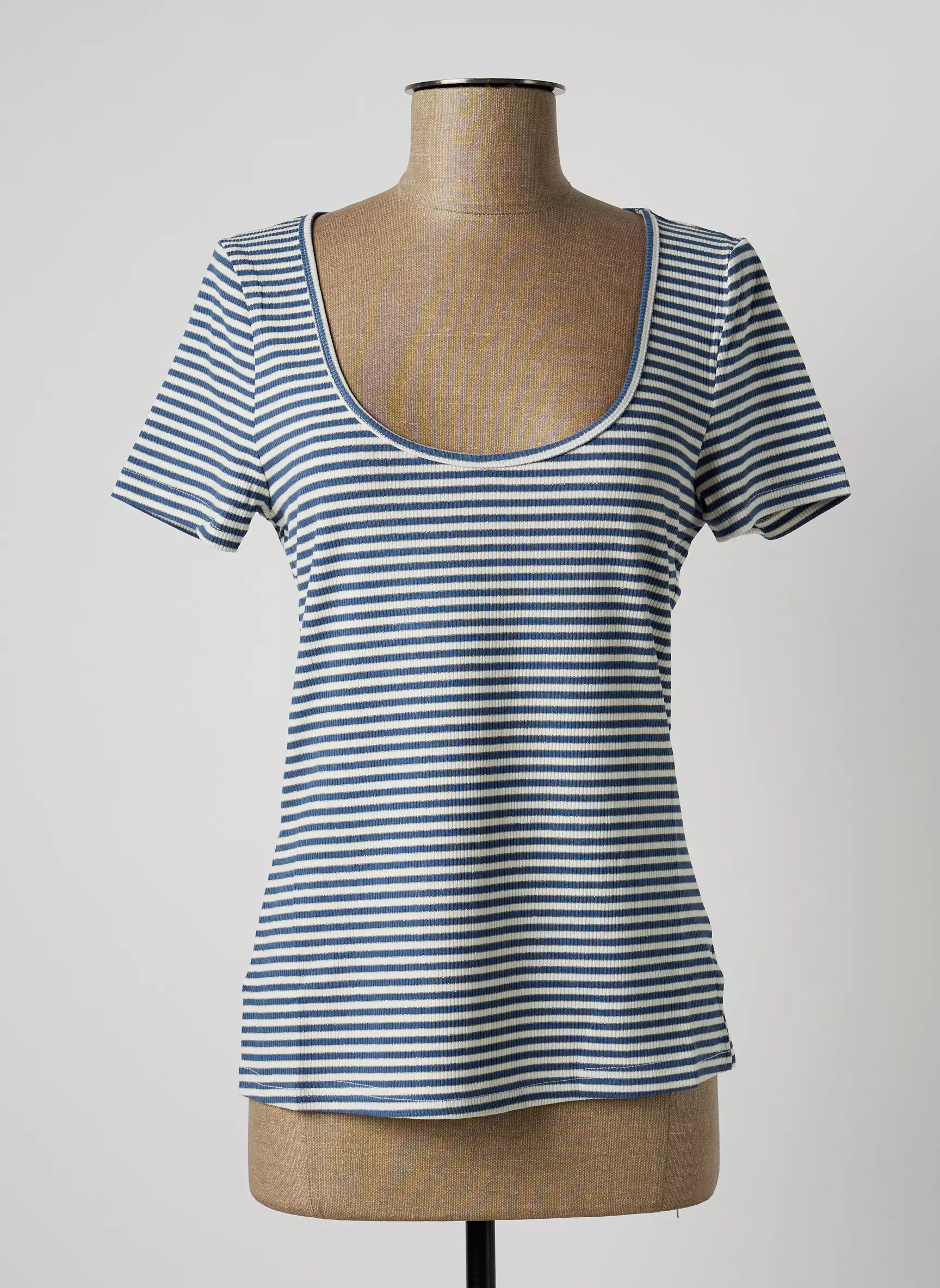 Almae Tshirts Femme couleur bleu