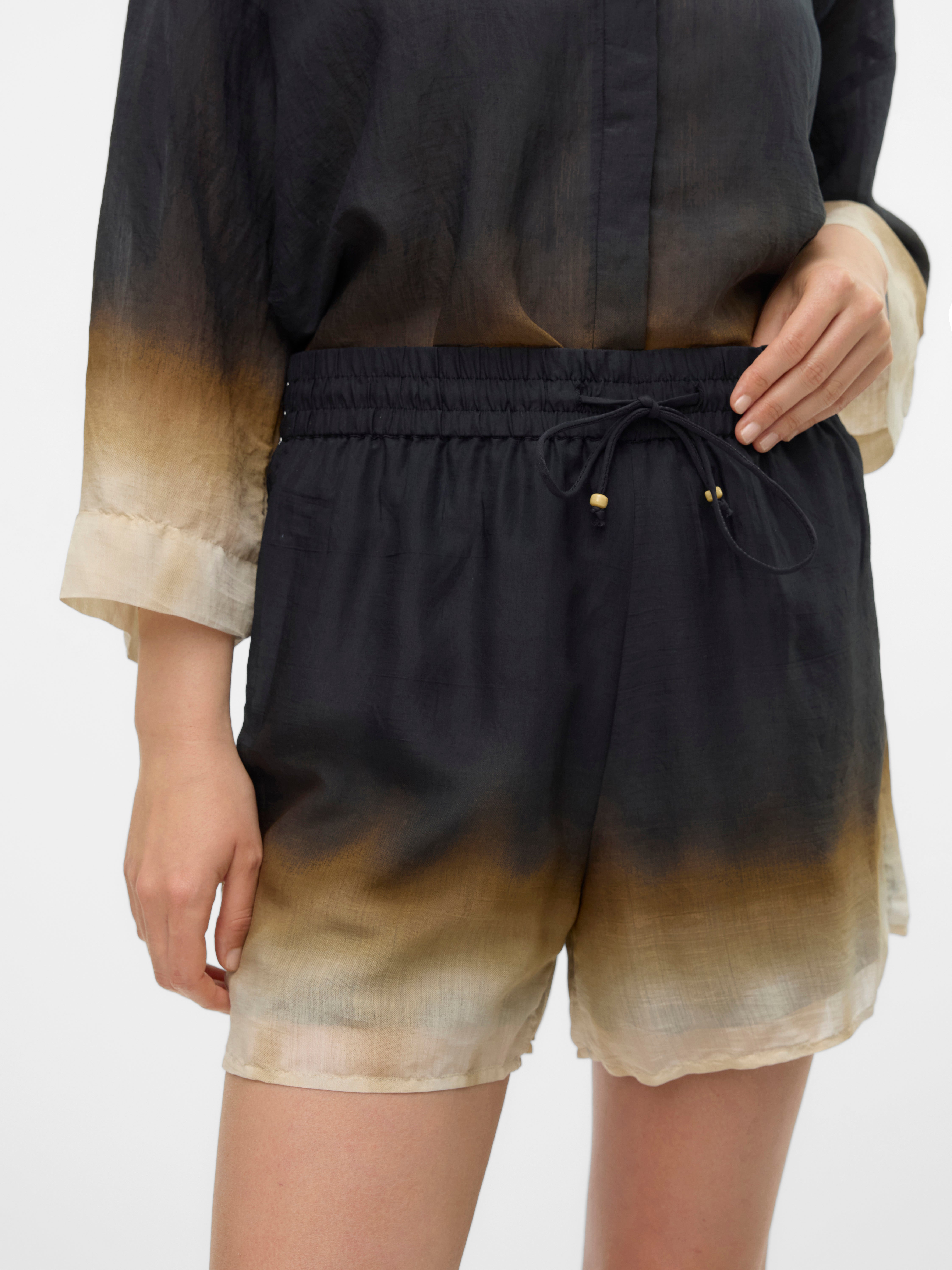 VMMAJA Shorts