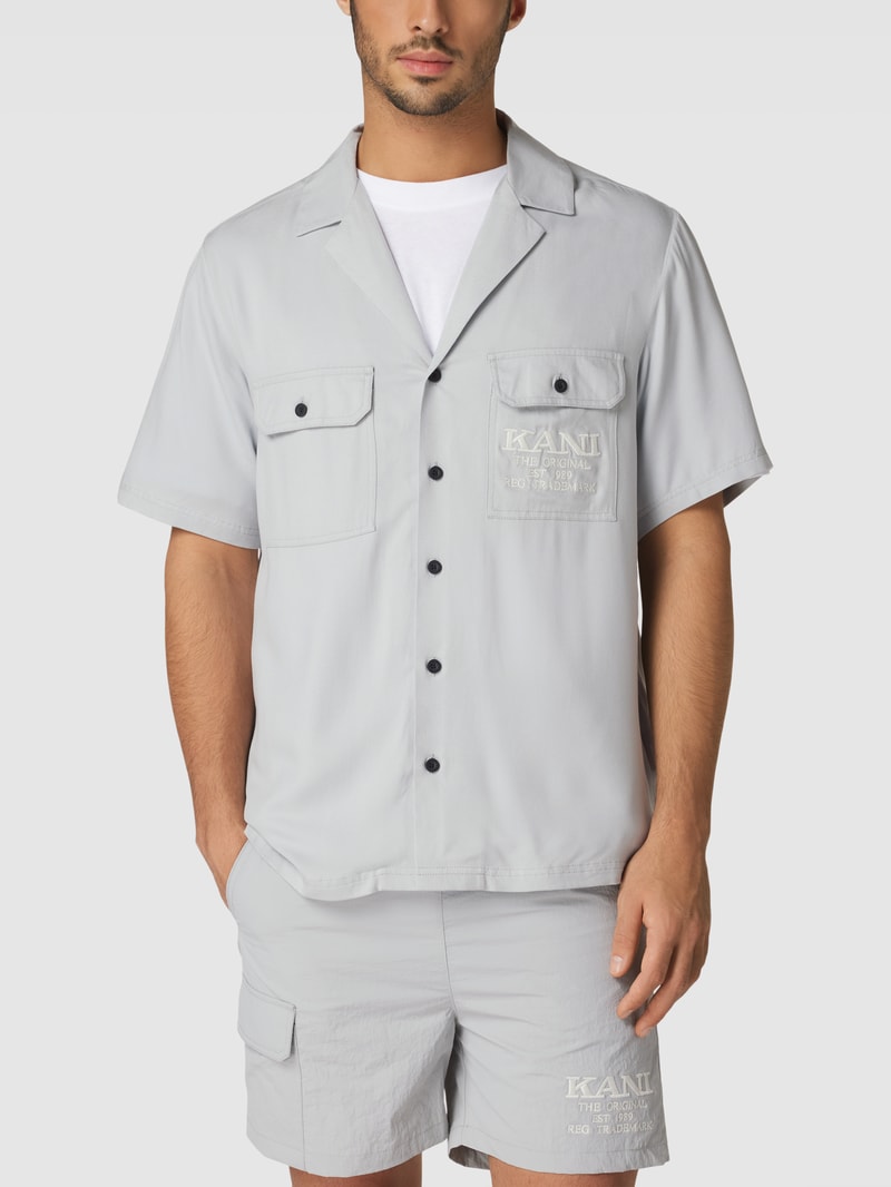 Freizeithemd aus reiner Viskose mit Label-Stitching - P&C X Karl in hellgrau